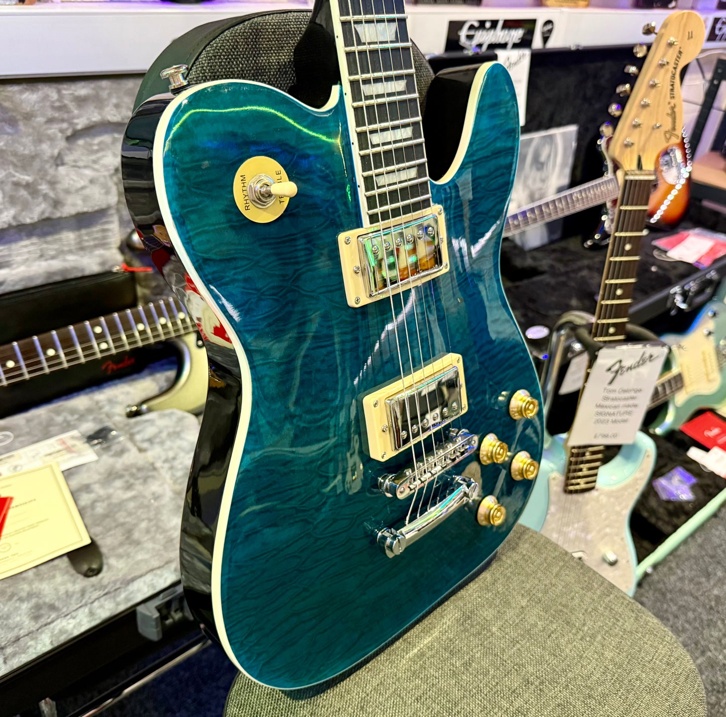 🌟 Jia Lescaster Hybrid Guitar~ Les Paul & Telecaster~Northern Lights Quilted 🌟