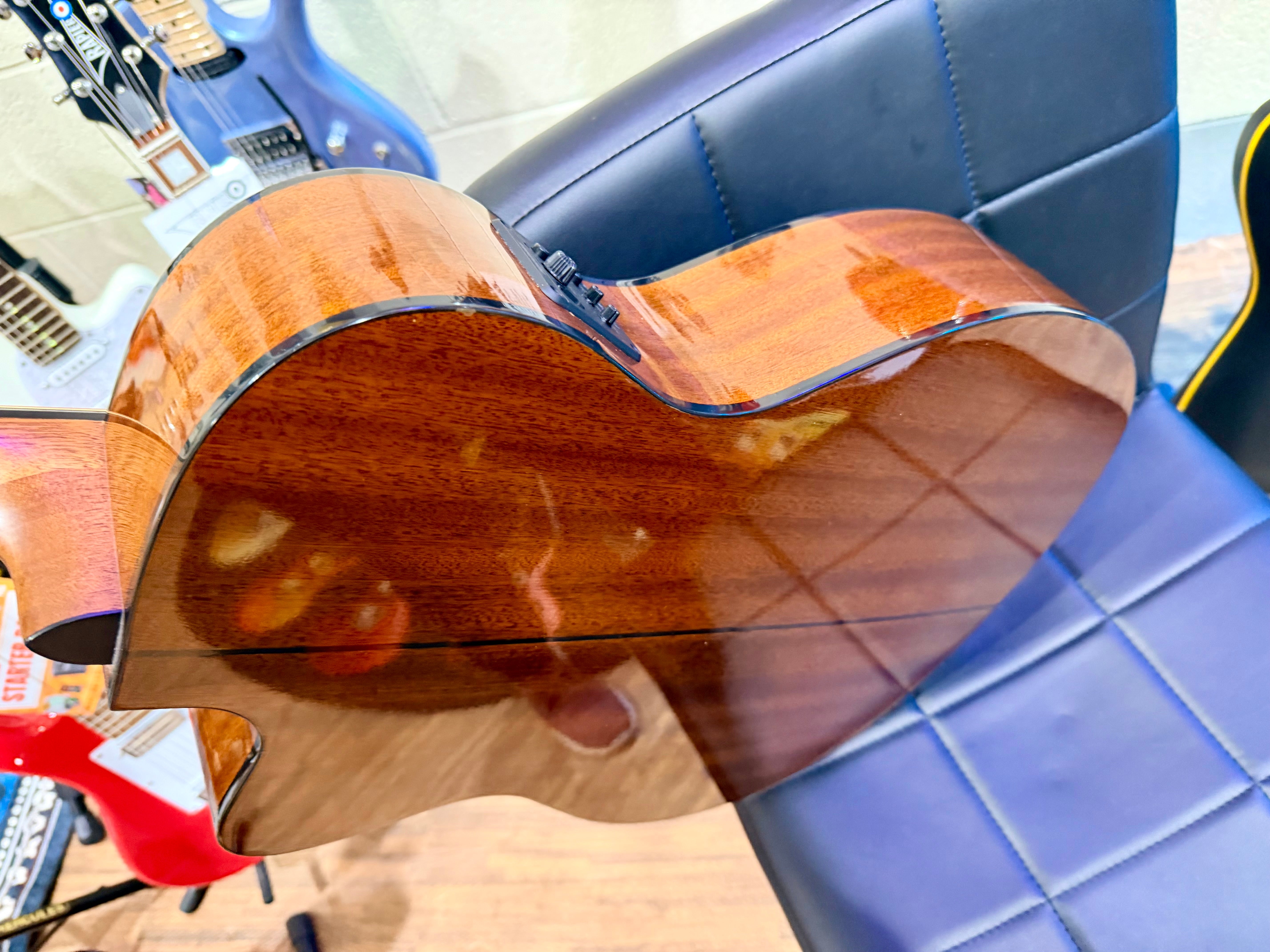 🎸2020🎸 Sigma 000MC-1STE+ Electro Acoustic Guitar~ Fishman Electrics~ Cutaway!