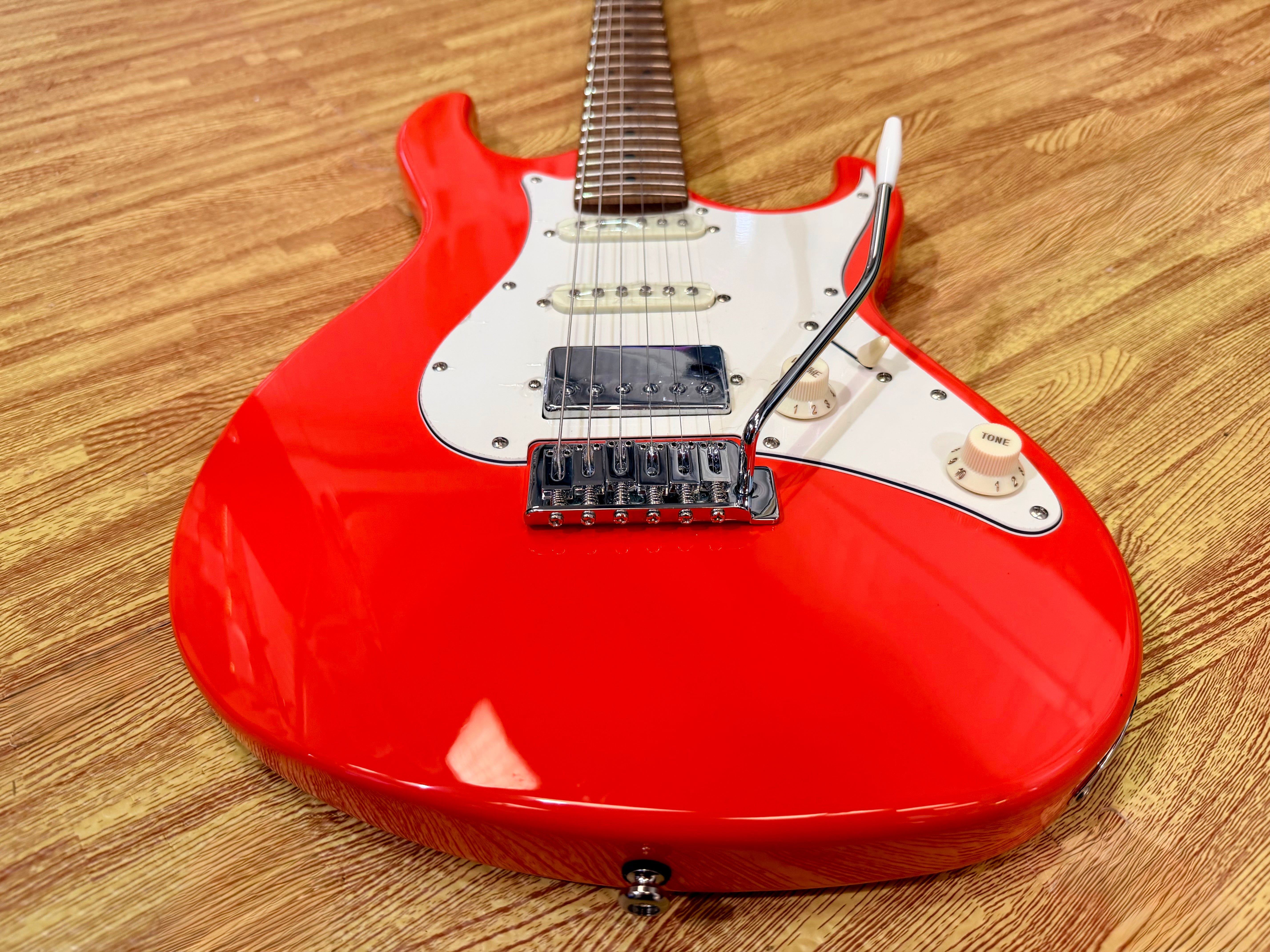 🌟 NEW Cort G200SE Scarlet Red Electric Guitar~ Roasted Maple Neck 🌟