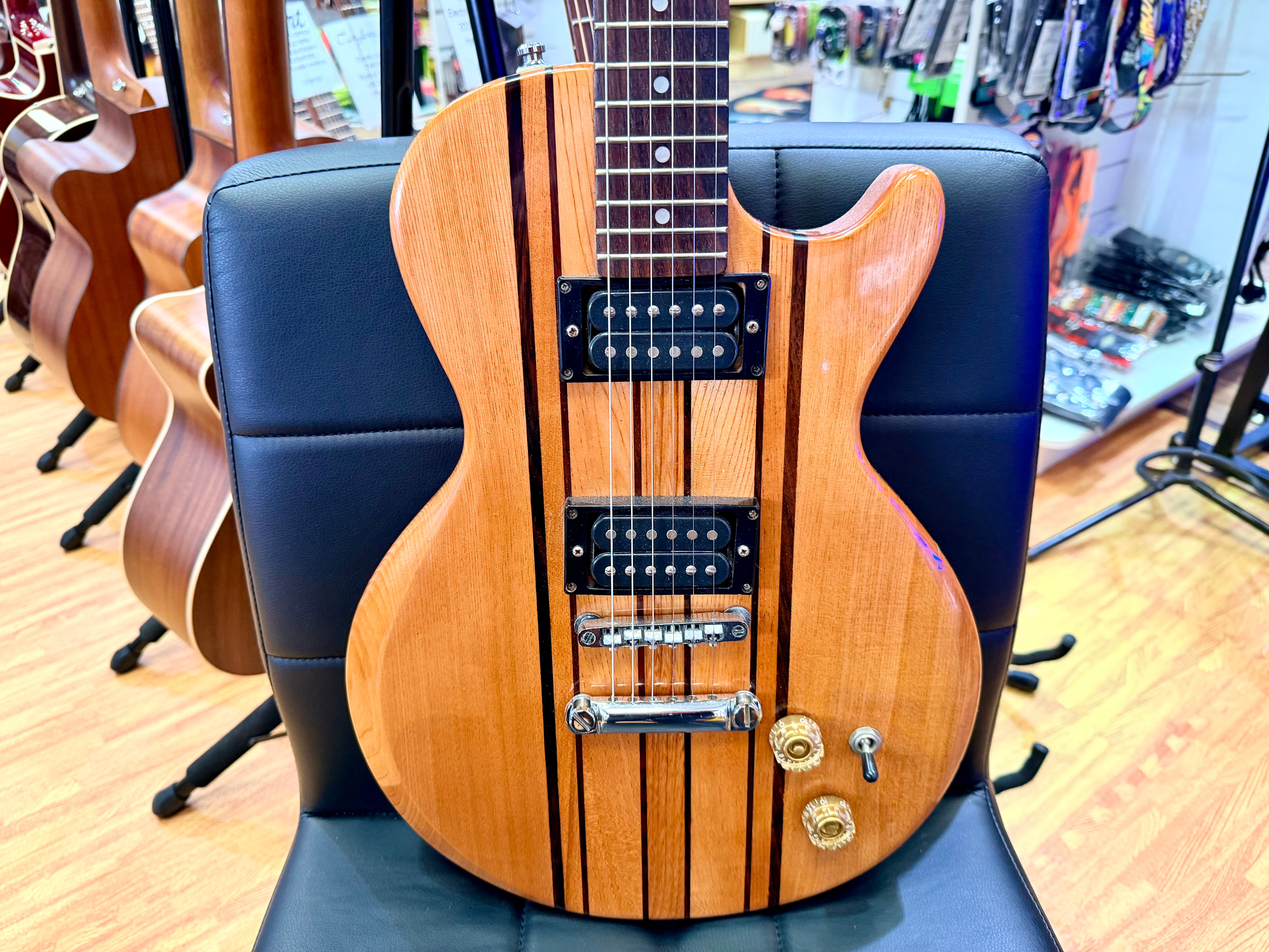✨RARE✨ Vintage Hondo II H732 ML De Luxe Series Humbug Natural~ Korea 1980’s!