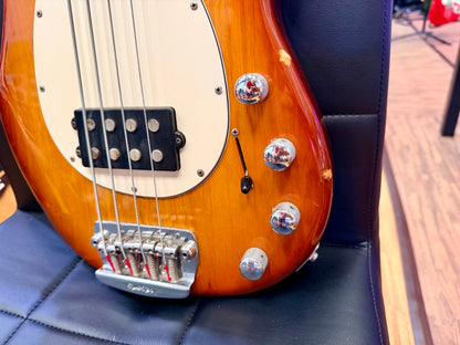 🇺🇸 Ernie Ball Music Man StingRay 4H 3EQ USA~ Honey Burst~ 2000 + Case 🇺🇸