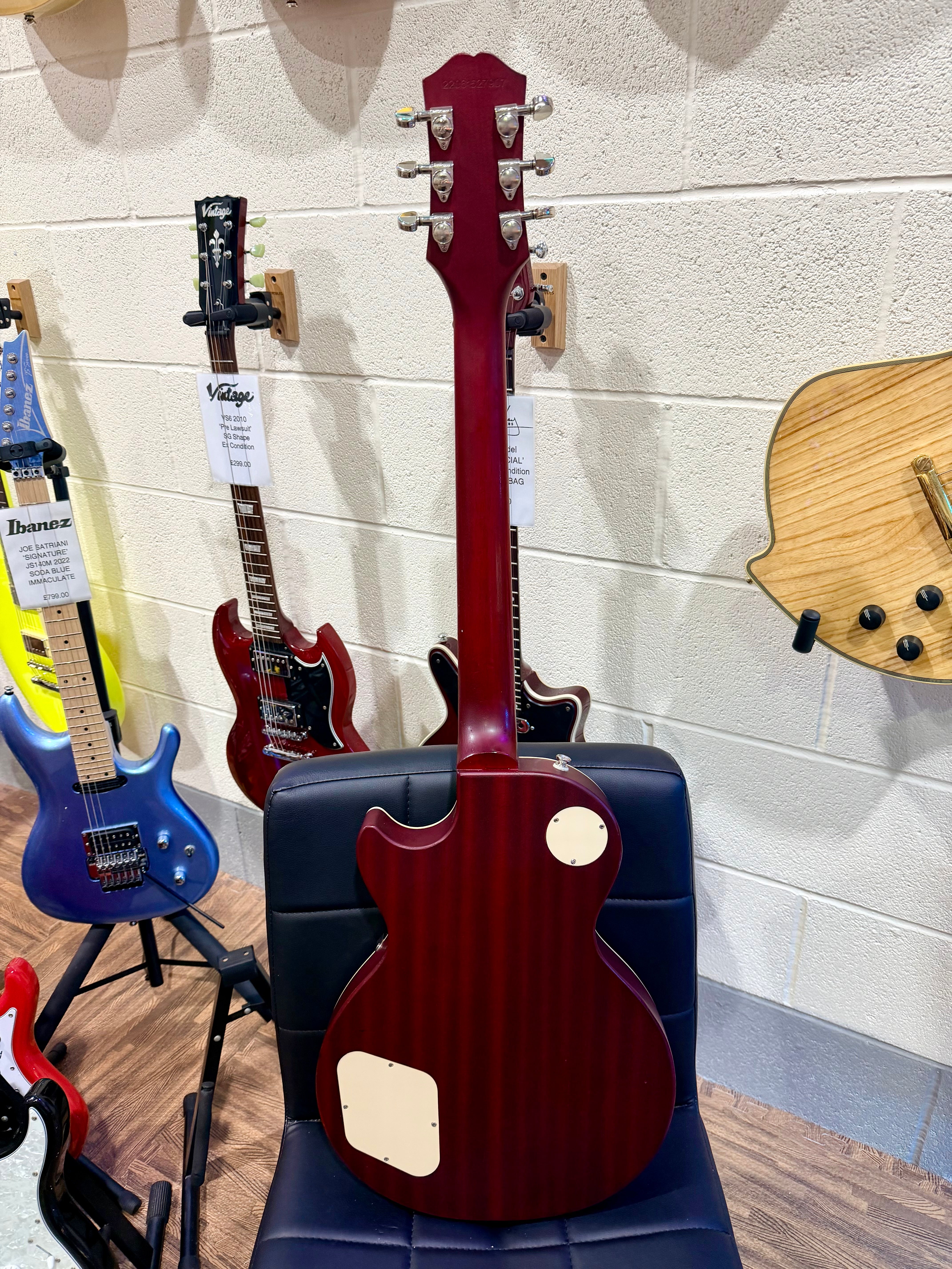 🌟2022🌟 Epiphone Les Paul Classic~ Cherry Sunburst Electric Guitar~ Satin/Matte