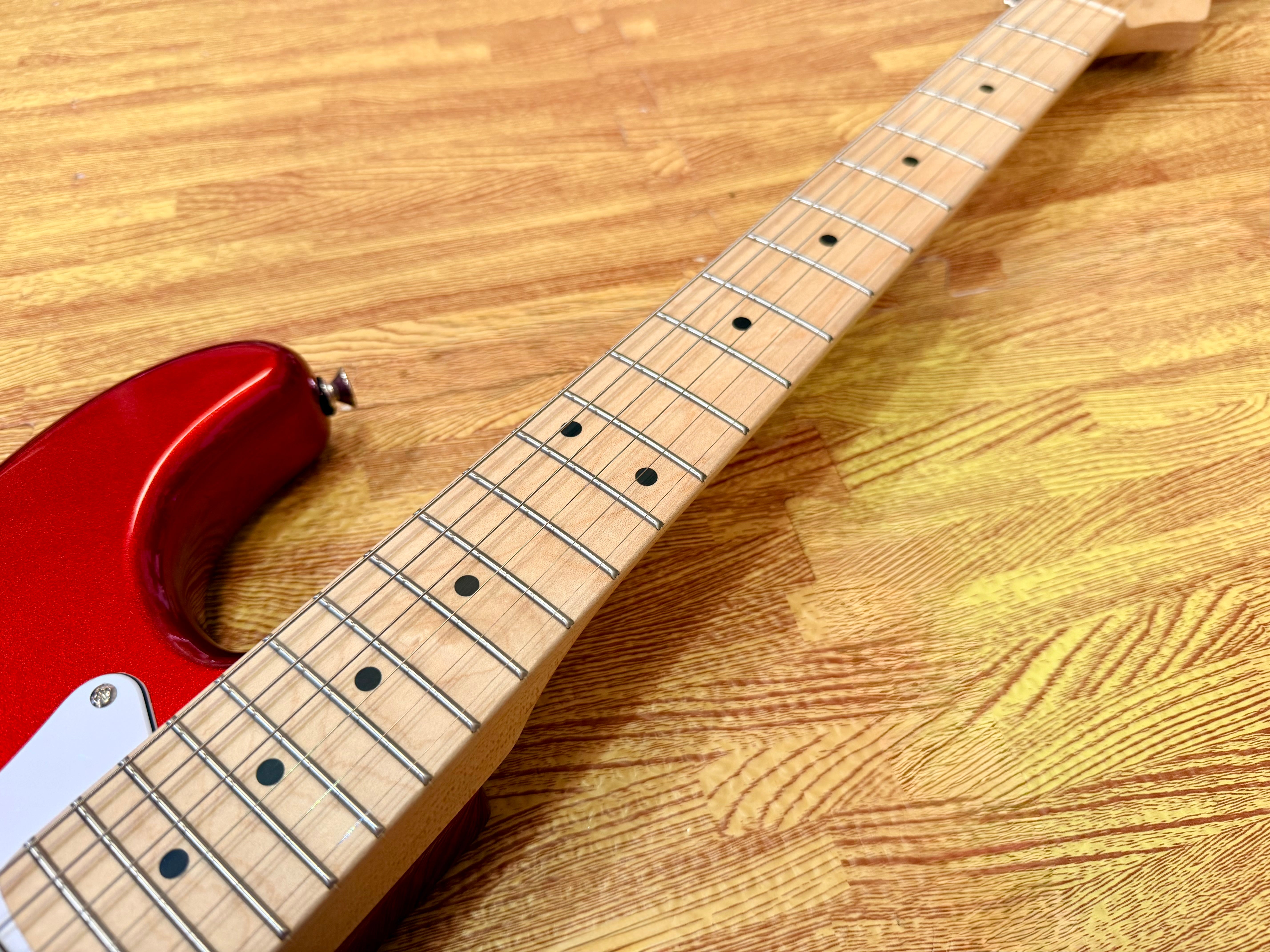 🎸 EastCoast ST1 Electric Guitar- Candy Apple Red~ Maple Neck Stratocaster 🎸