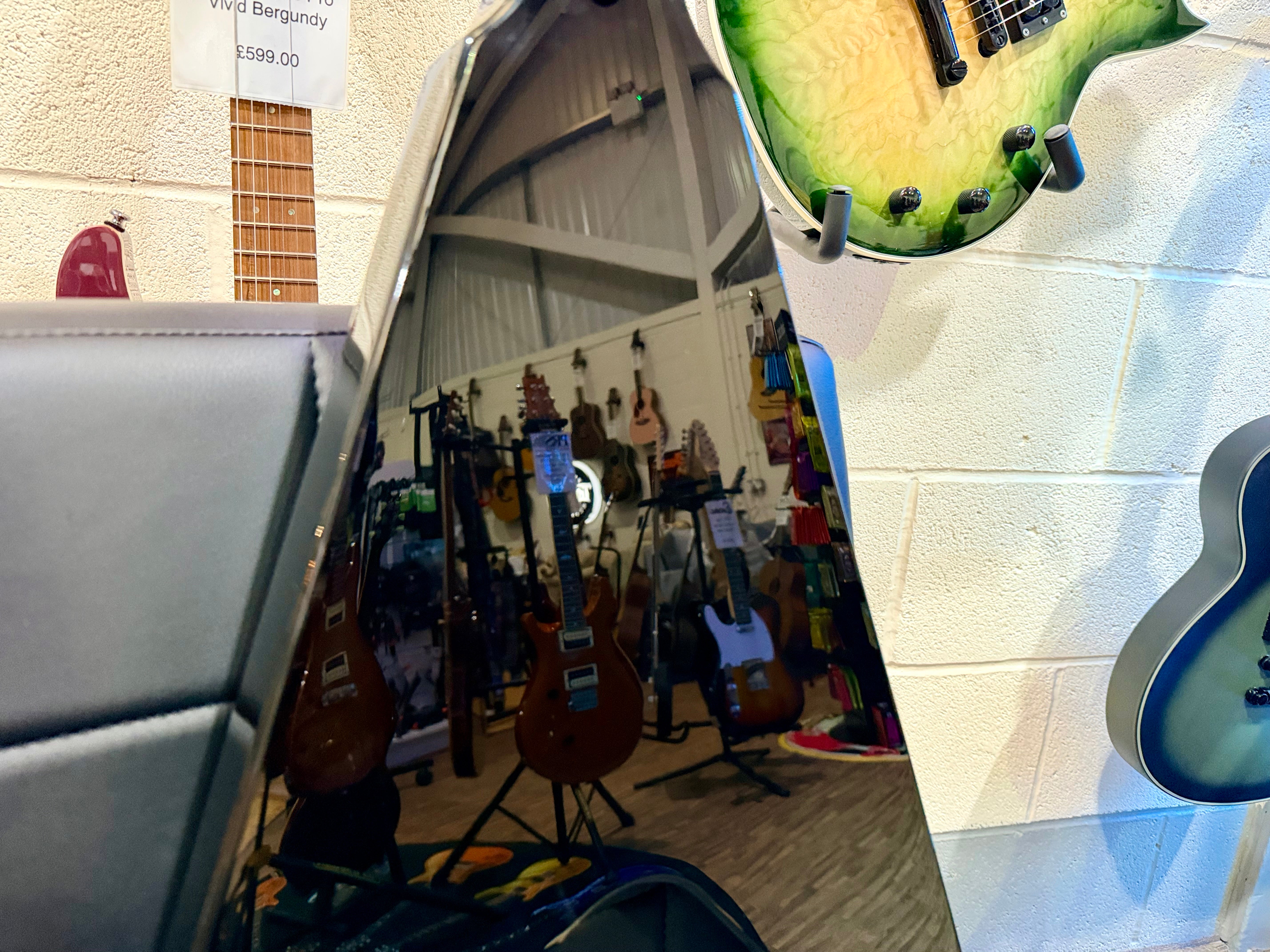 🔥MINT🔥 Epiphone Kirk Hammett 1979 Flying V Ebony~ Inspired By Gibson~ Hard Case