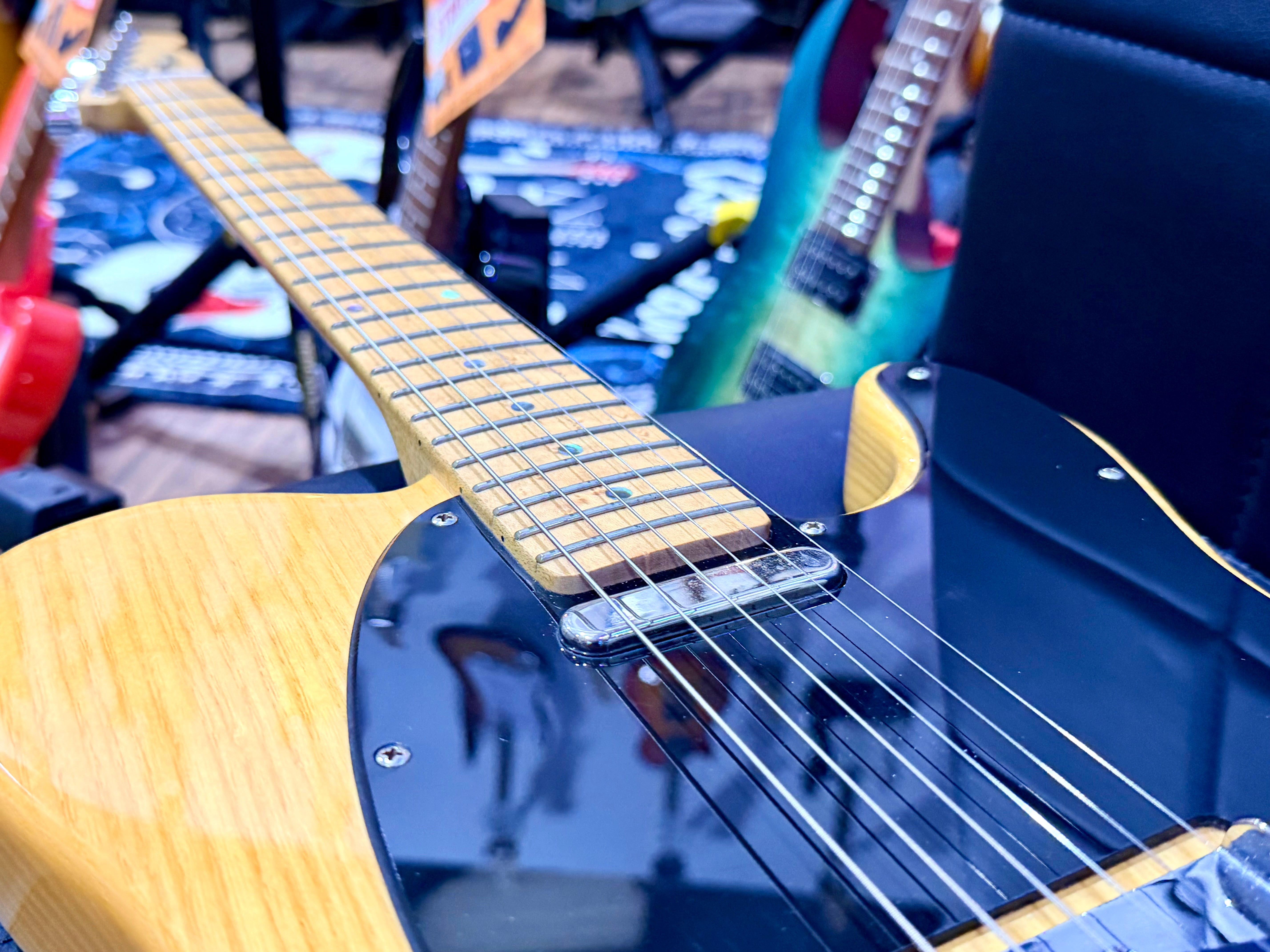 ✨ 2006 KOREA ✨Fender Special Edition Lite Ash Telecaster~ Natural~ B/Eye Maple