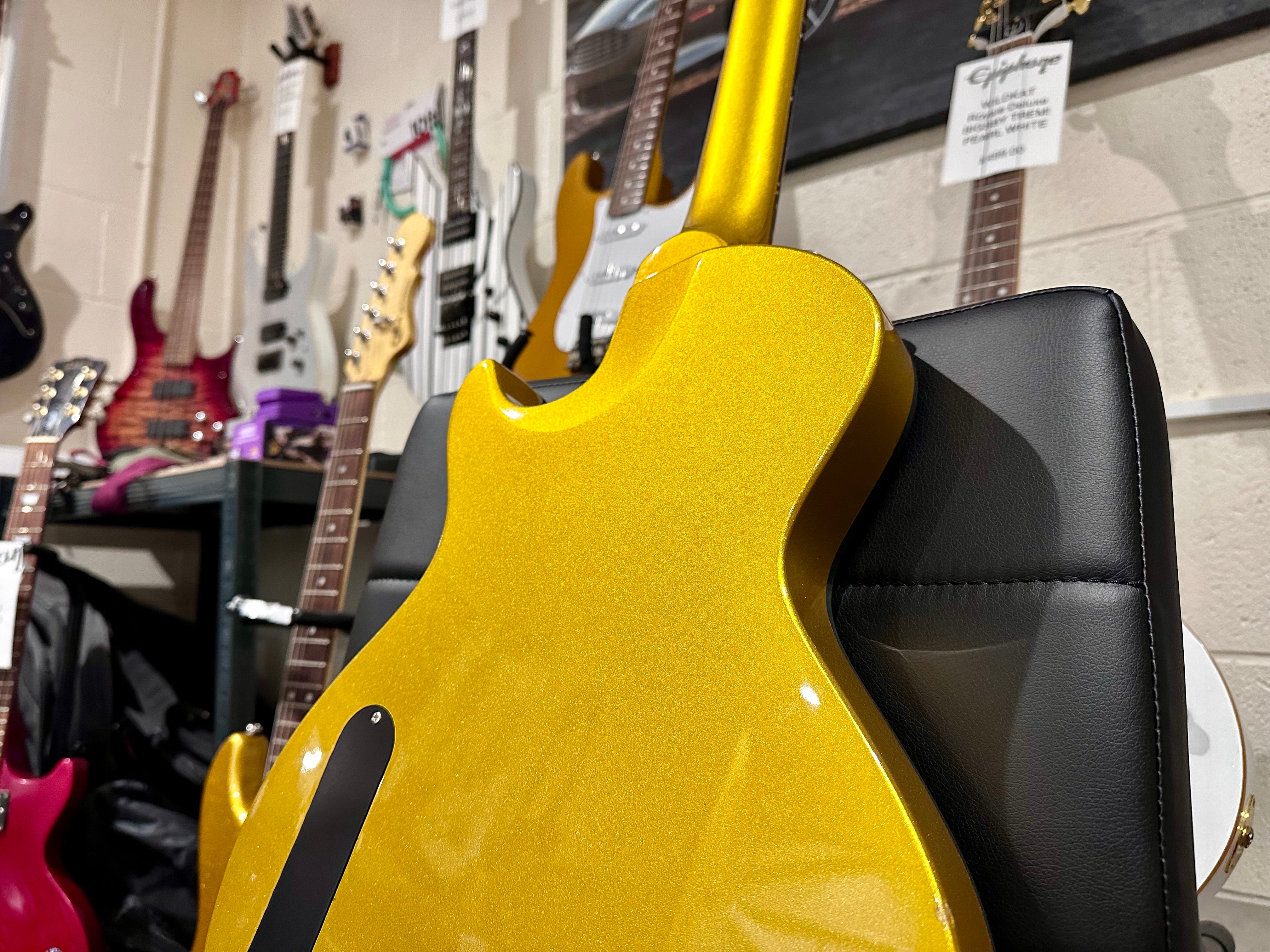 🌟ULTRA RARE & SPECIAL🌟 Lodestone UK Pulse Les Paul Shape Electric Guitar~ Gold