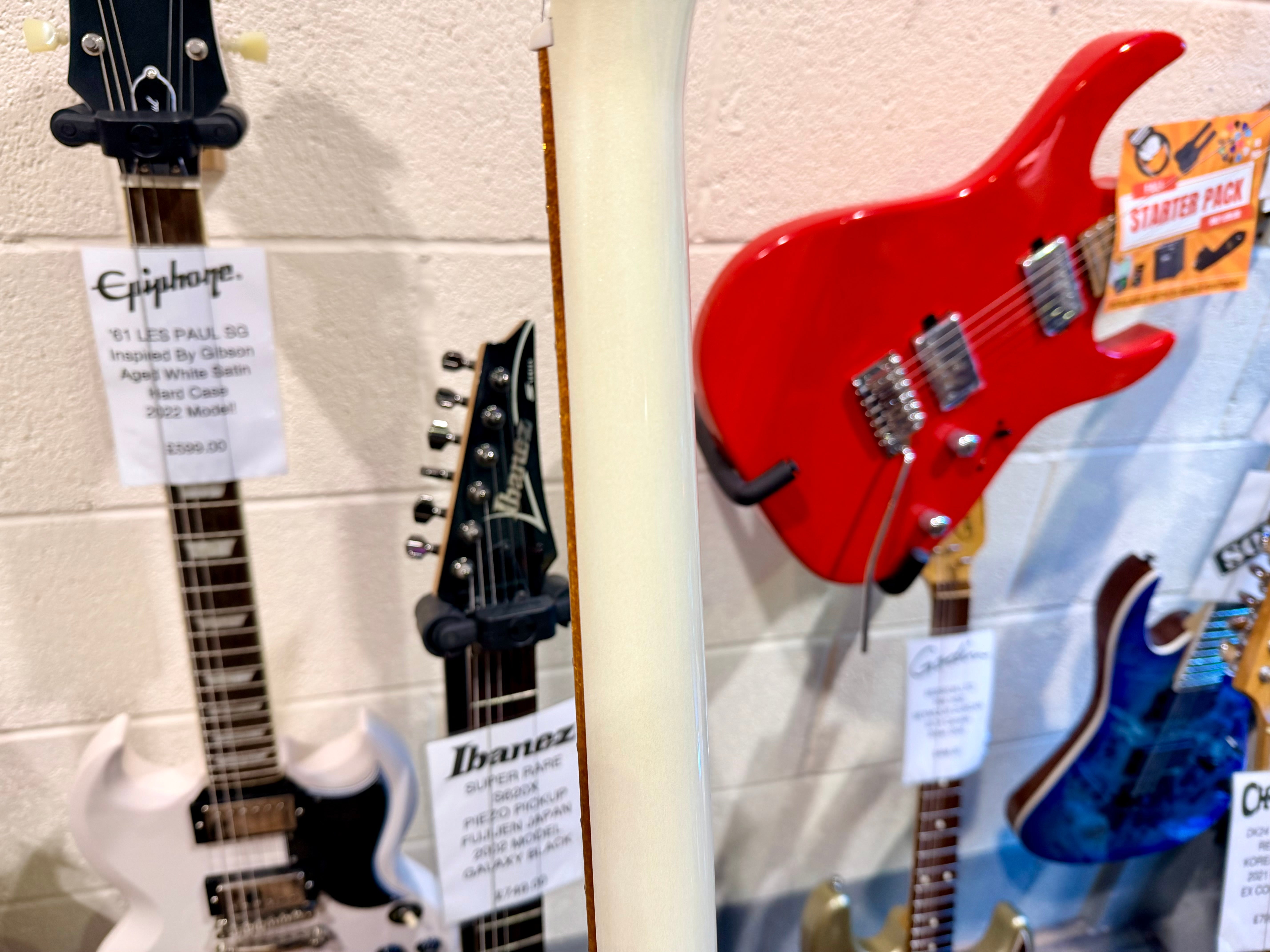 ✨LIMITED EDITION✨ Epiphone Riviera Royale Custom P93~ Pearl White + Hard Case!