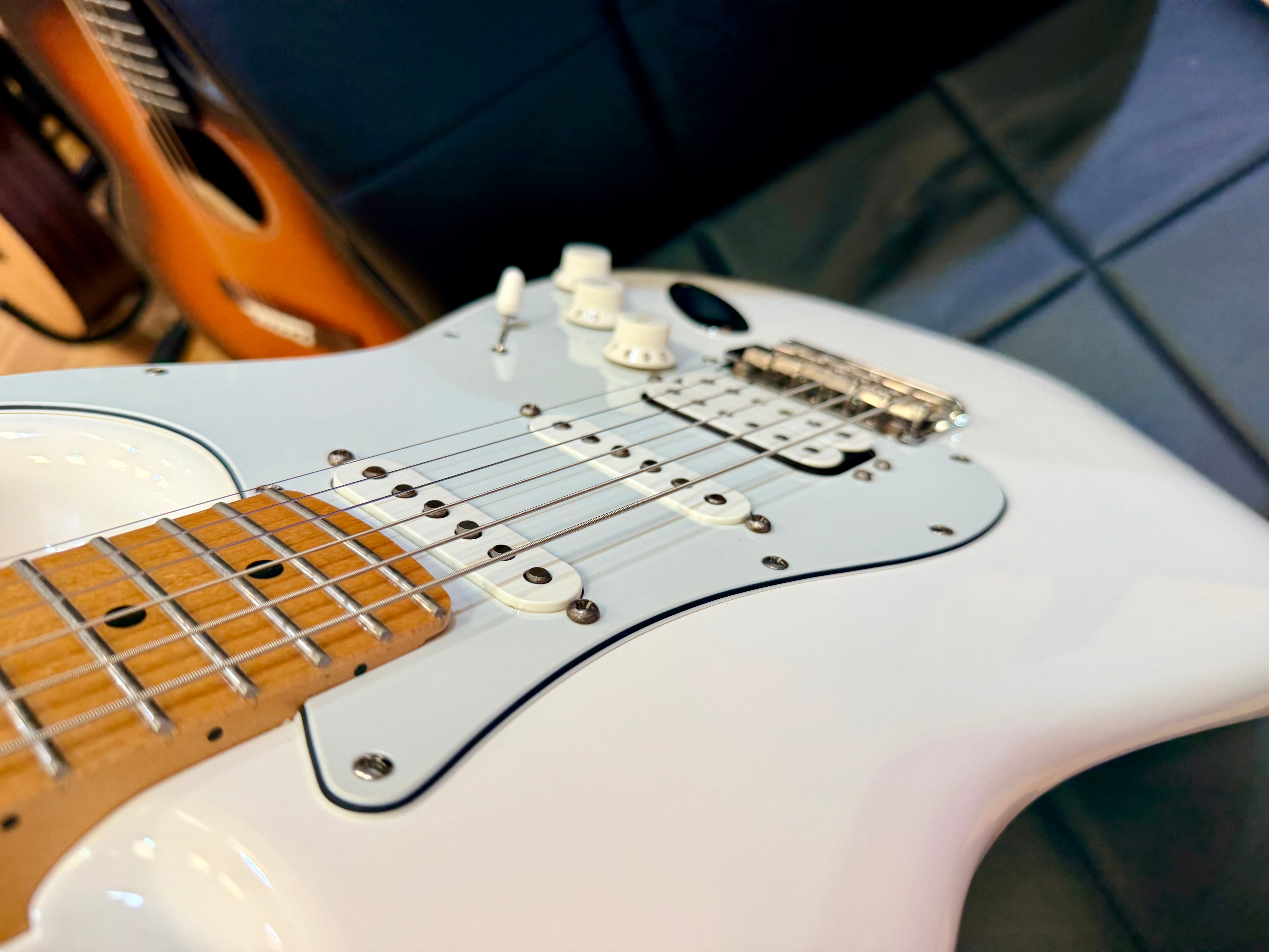 ✨2021✨ Fender Player Stratocaster HSS~ Polar White~ Maple Neck~ Mexican Strat!