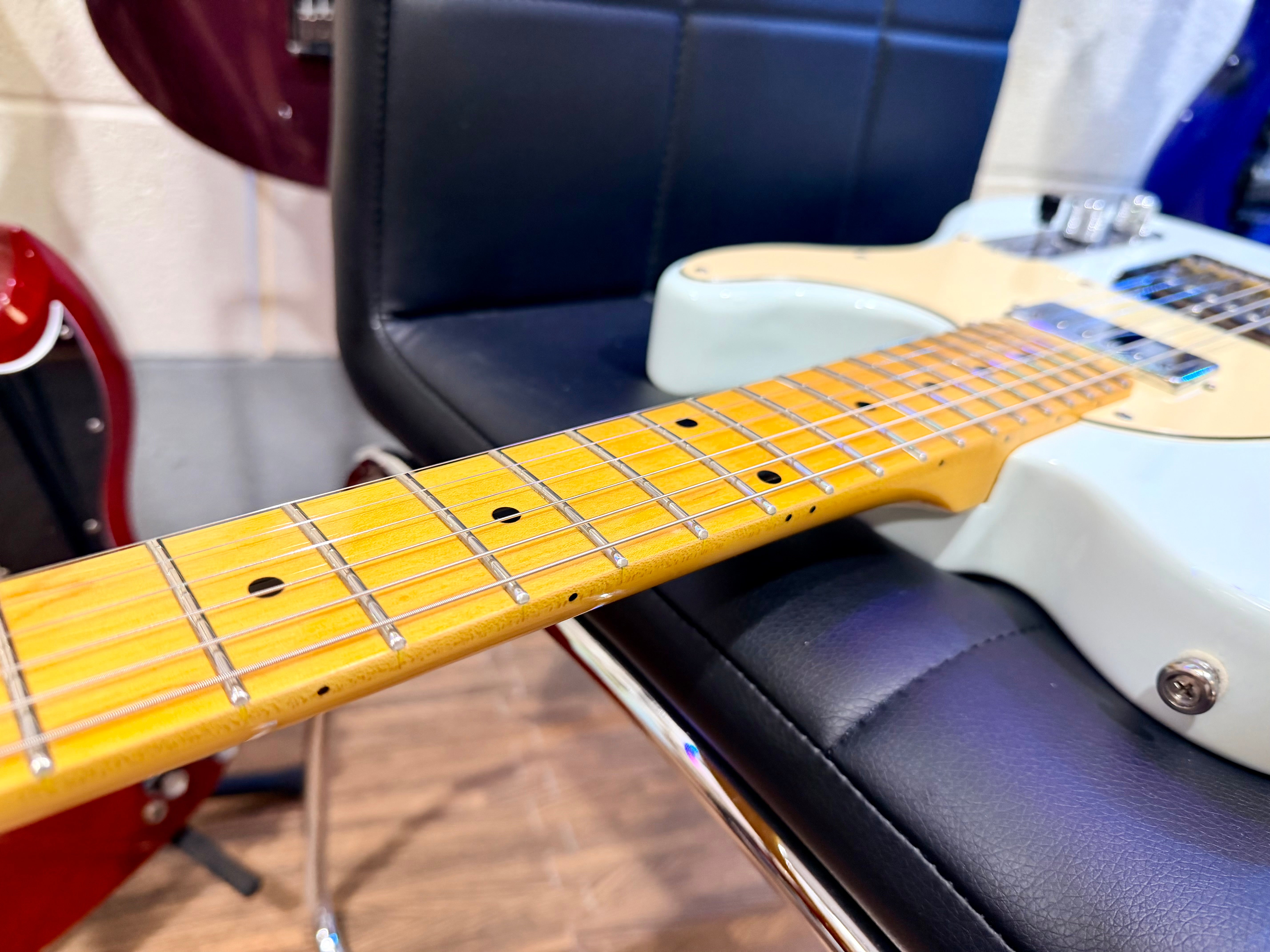 🌟MINT🌟 G&L ASAT Classic Bluesboy Tribute Series~ Sonic Blue~ Telecaster Guitar