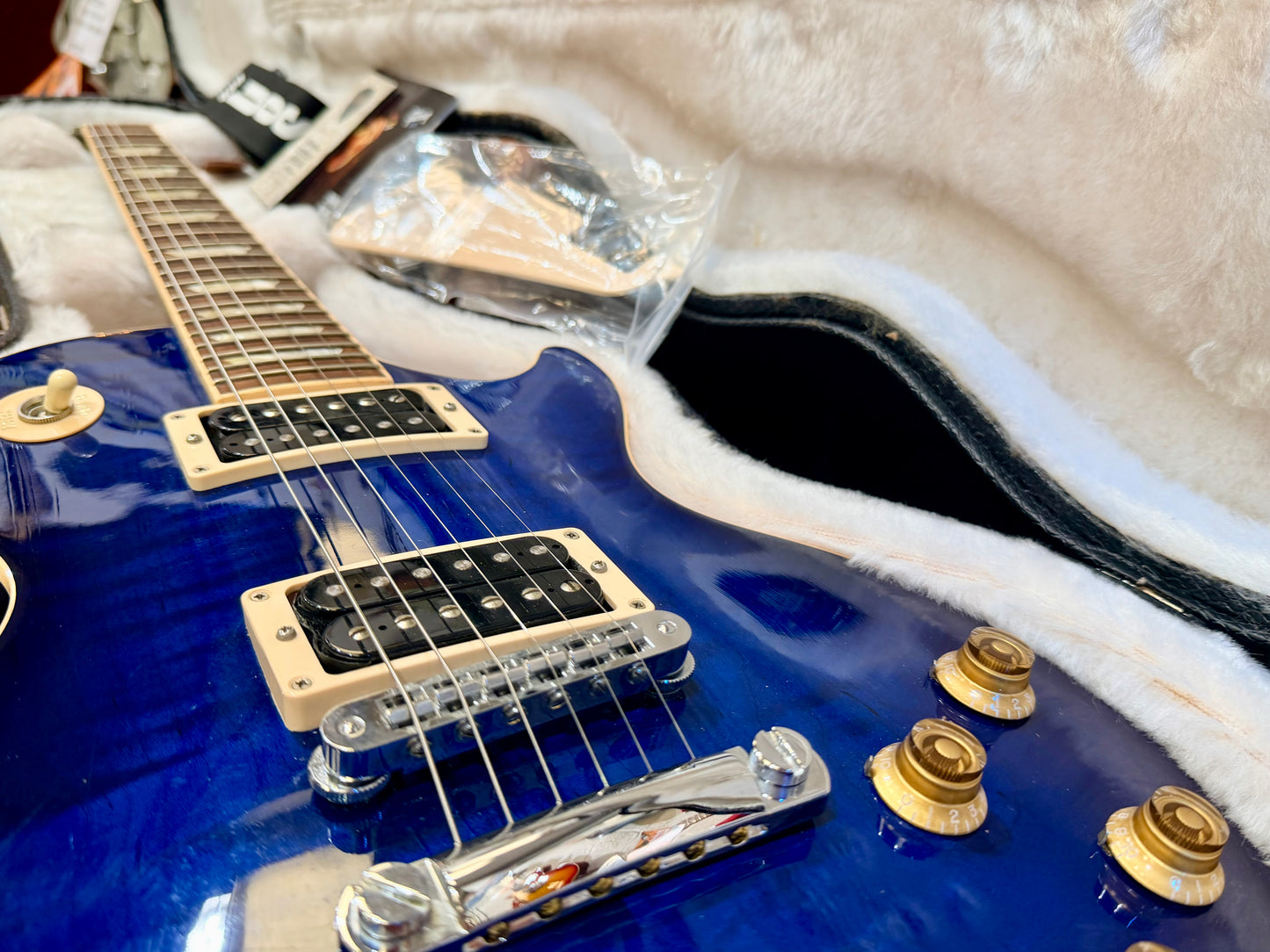 🔥2011 USA🔥 Gibson Les Paul Classic Plus Top~ Manhattan Midnight Blue + Case!