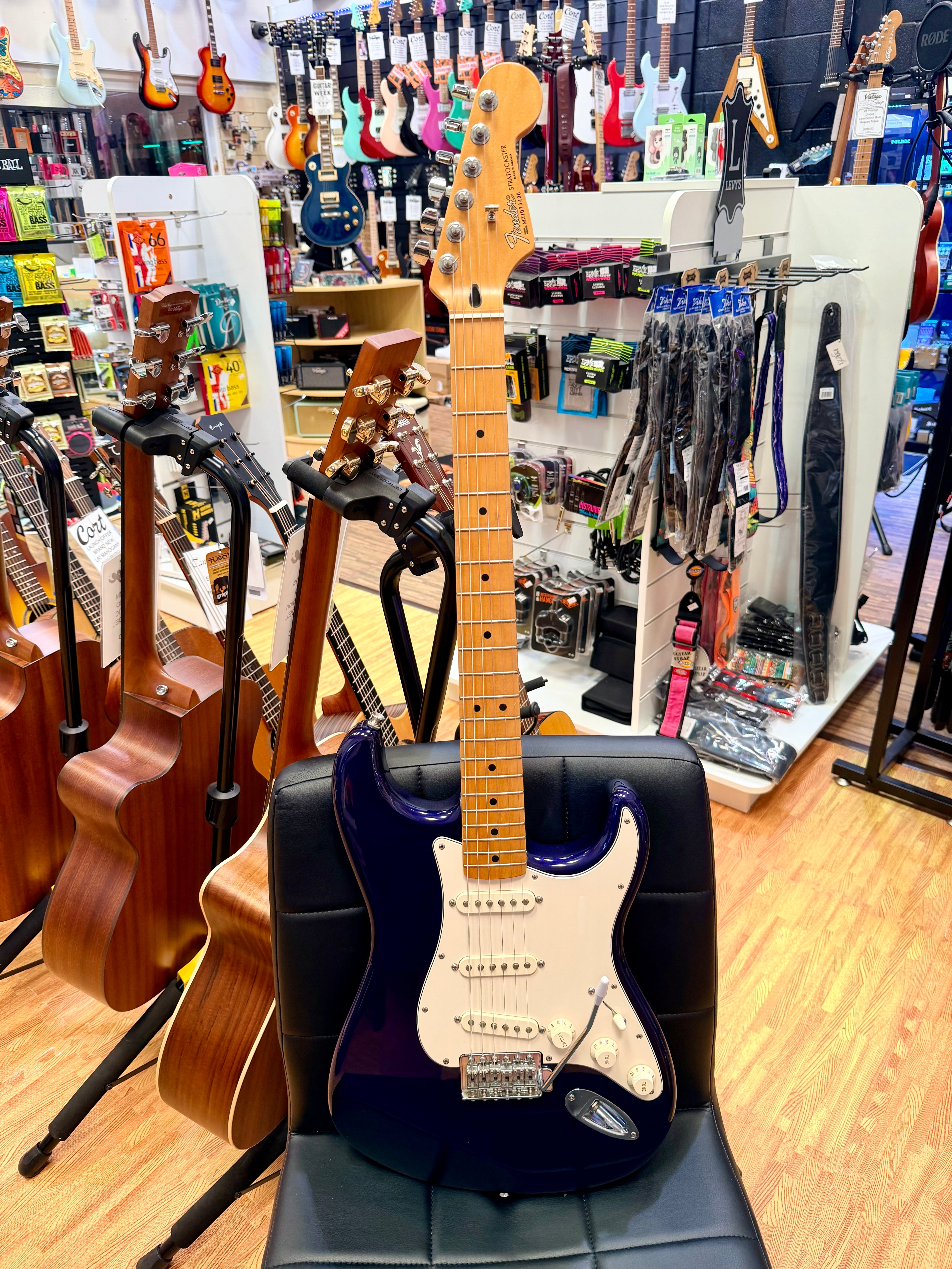 ✨2001✨ Fender Mexican Standard Stratocaster Midnight Blue~ MIM Rare Colour!
