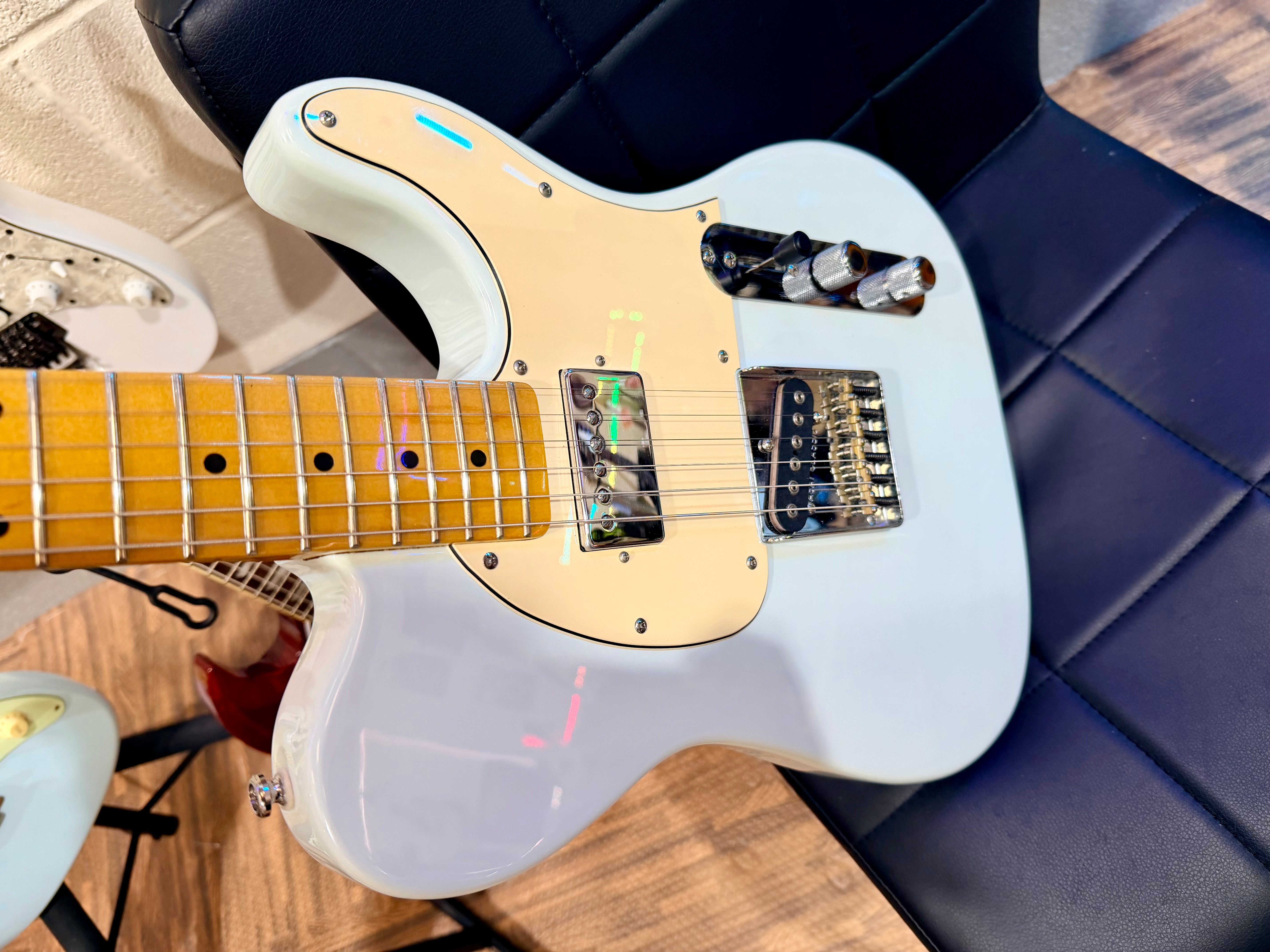 🌟MINT🌟 G&L ASAT Classic Bluesboy Tribute Series~ Sonic Blue~ Telecaster Guitar