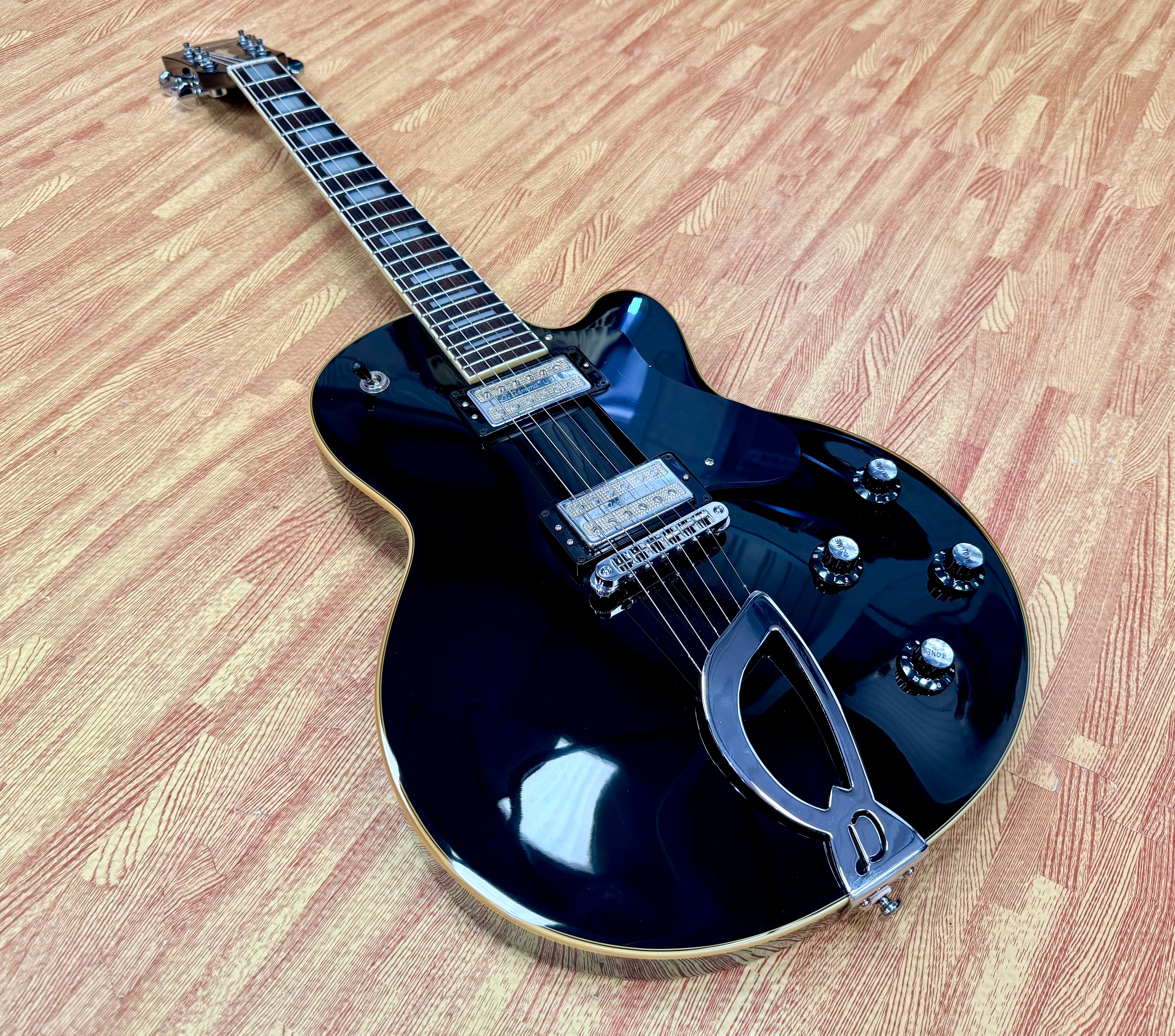 🔥2008🔥 DeArmond M-75 by Guild~ Gloss Black~  Korean Made With USA 2K Pickups!
