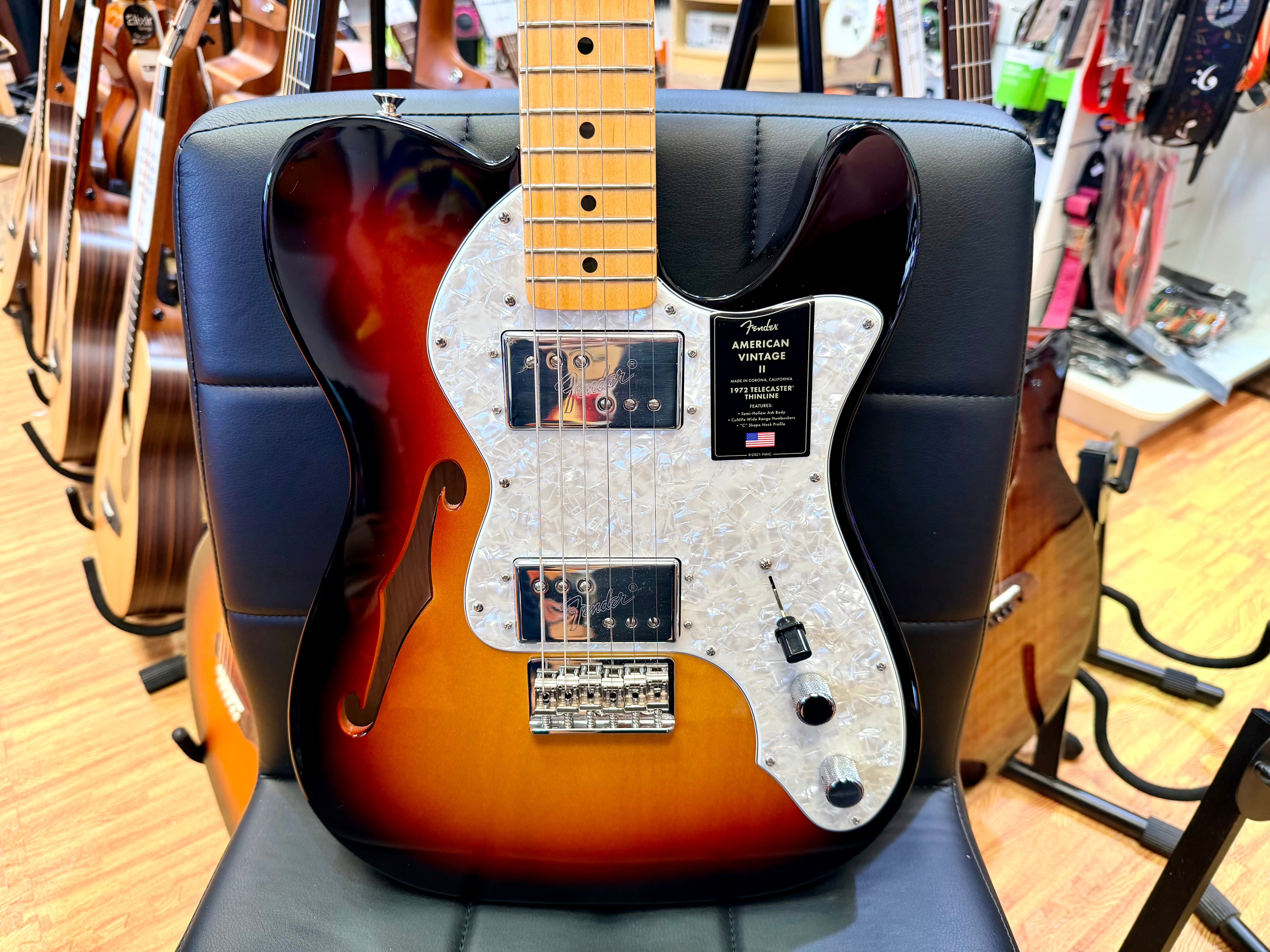 ✨2025✨ Fender American Vintage II 1972 Telecaster Thinline~ 3-Colour Sunburst!