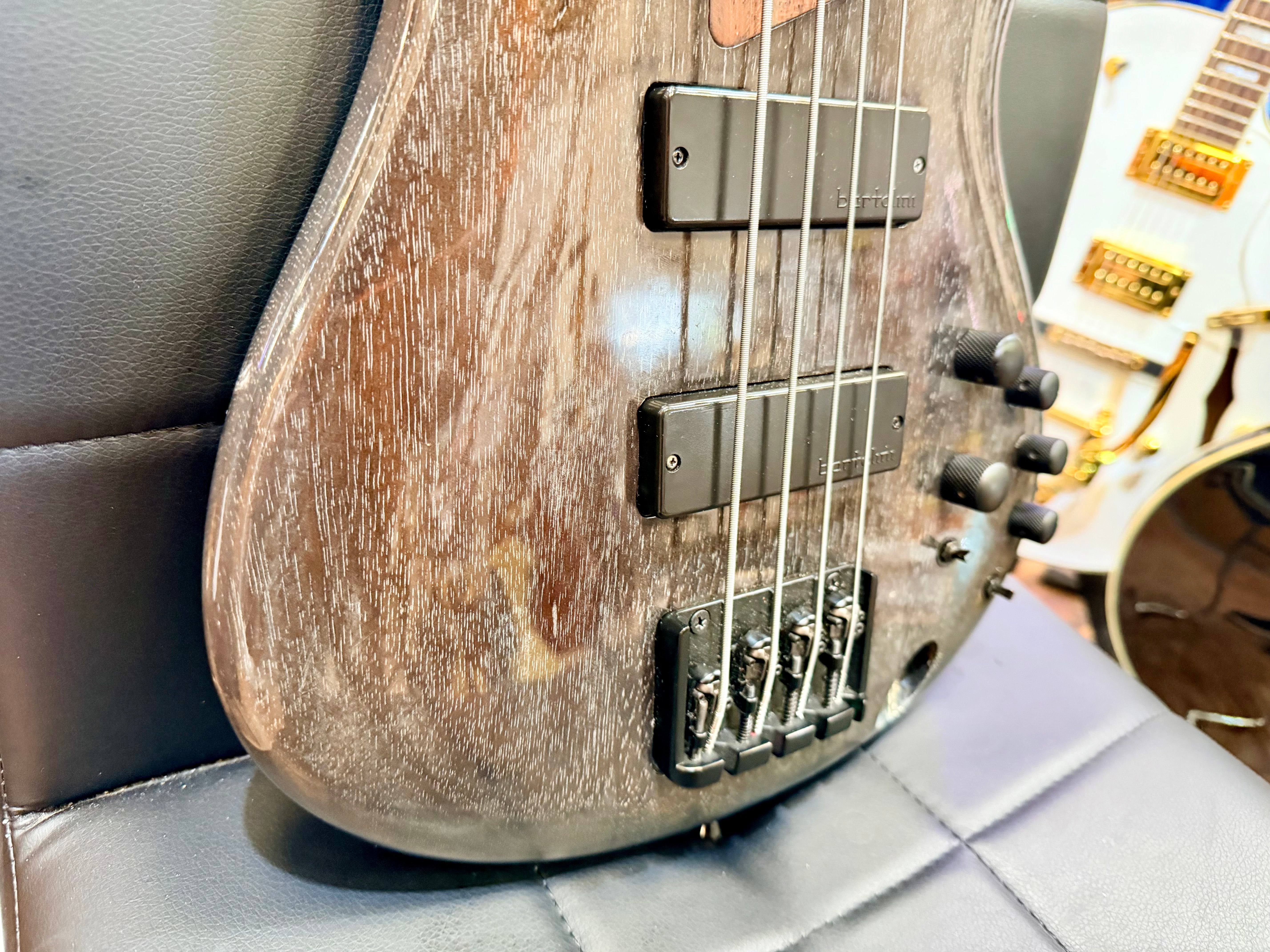 🔥2020🔥 Ibanez SR500E 4 String Electric Bass Guitar~ TV Fuzz Black~ Soundgear!