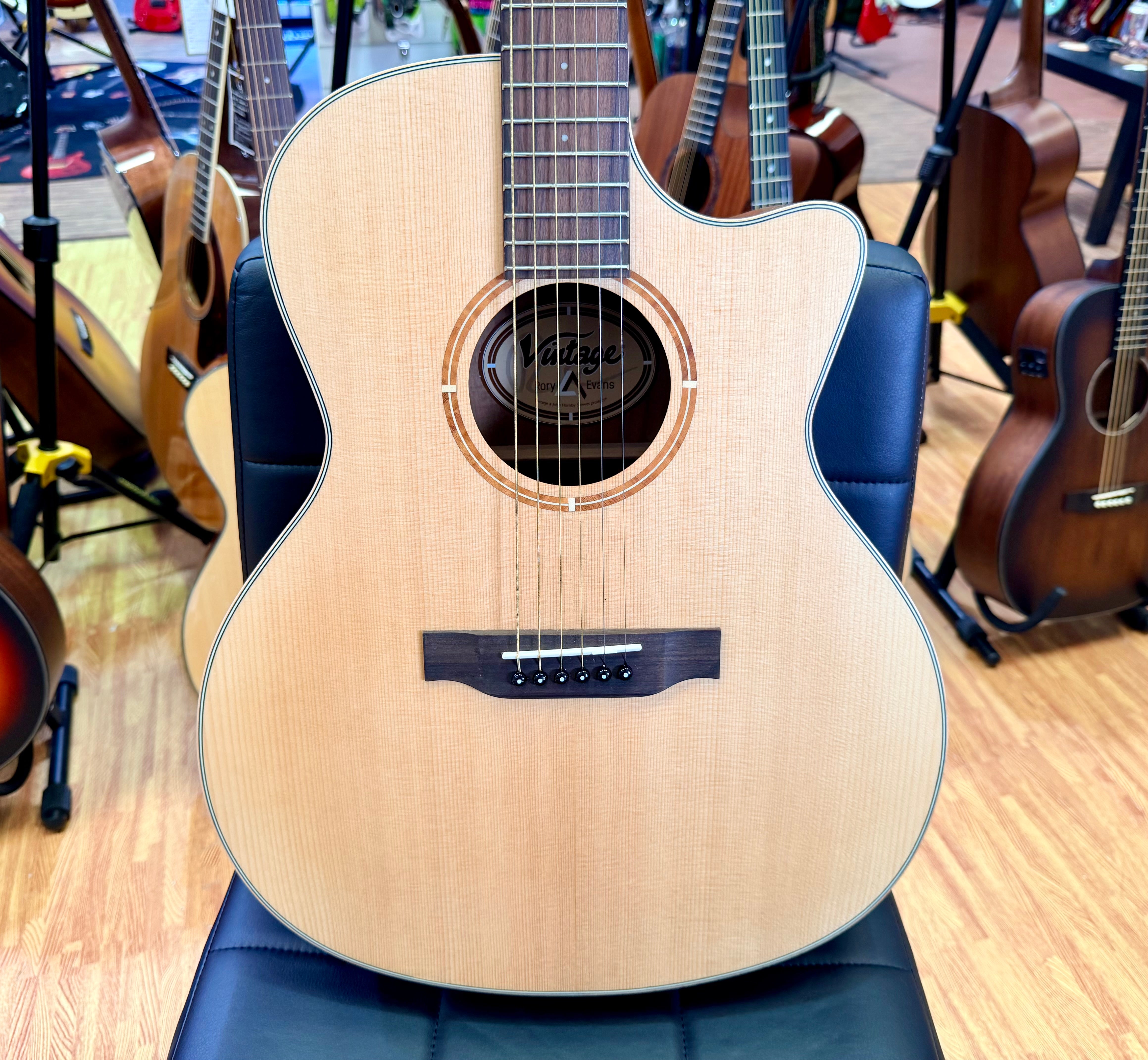 ⚡️NEW⚡️ Vintage Virtuoso Rory Evans Electro Acoustic Guitar VGA900RE~ Natural!