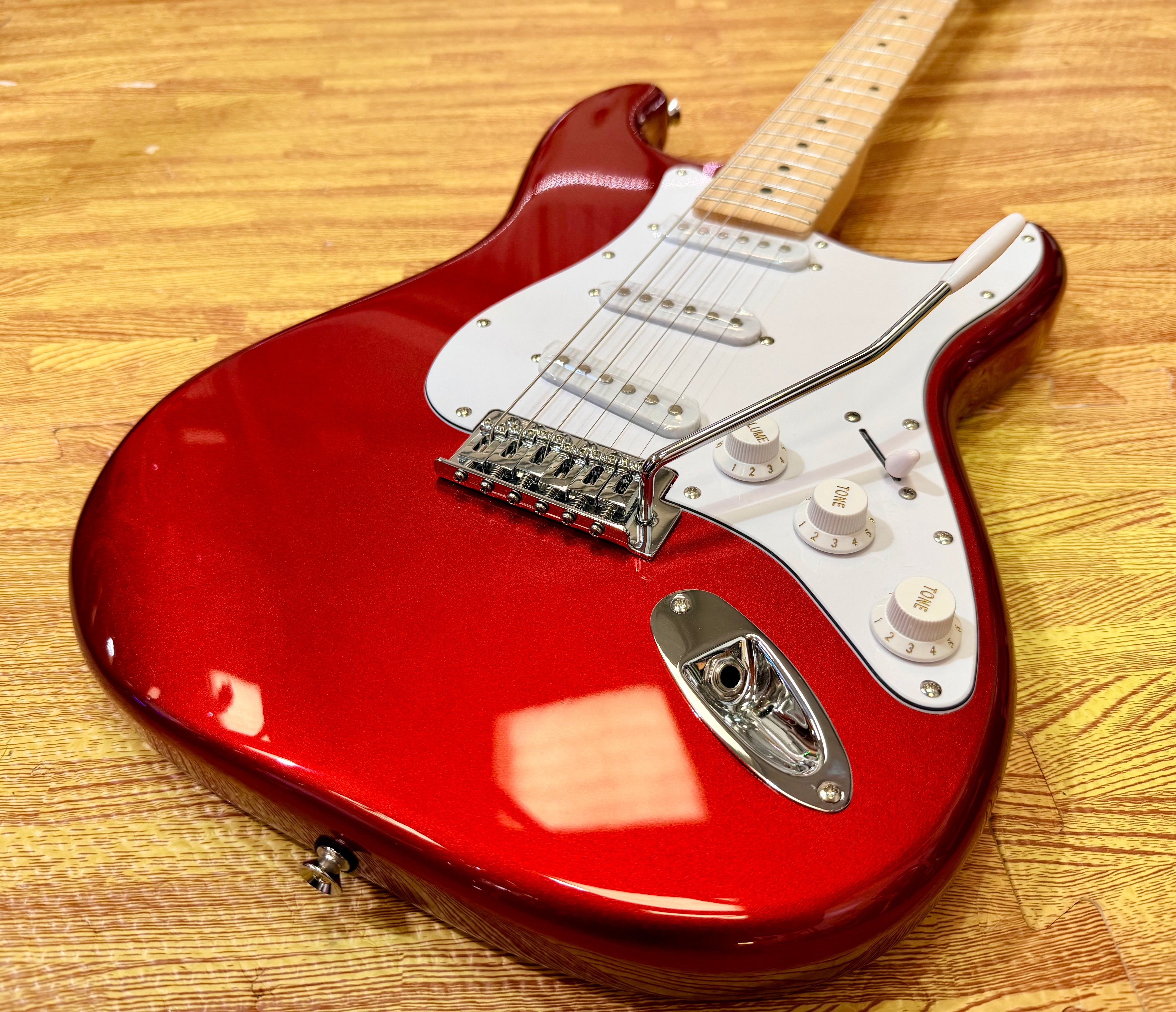 🎸 EastCoast ST1 Electric Guitar- Candy Apple Red~ Maple Neck Stratocaster 🎸