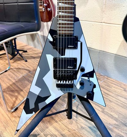 🔥2022🔥 Jackson Rhoads X Series RRX24 Winter Camo~ Hard Case~ Electric Guitar!