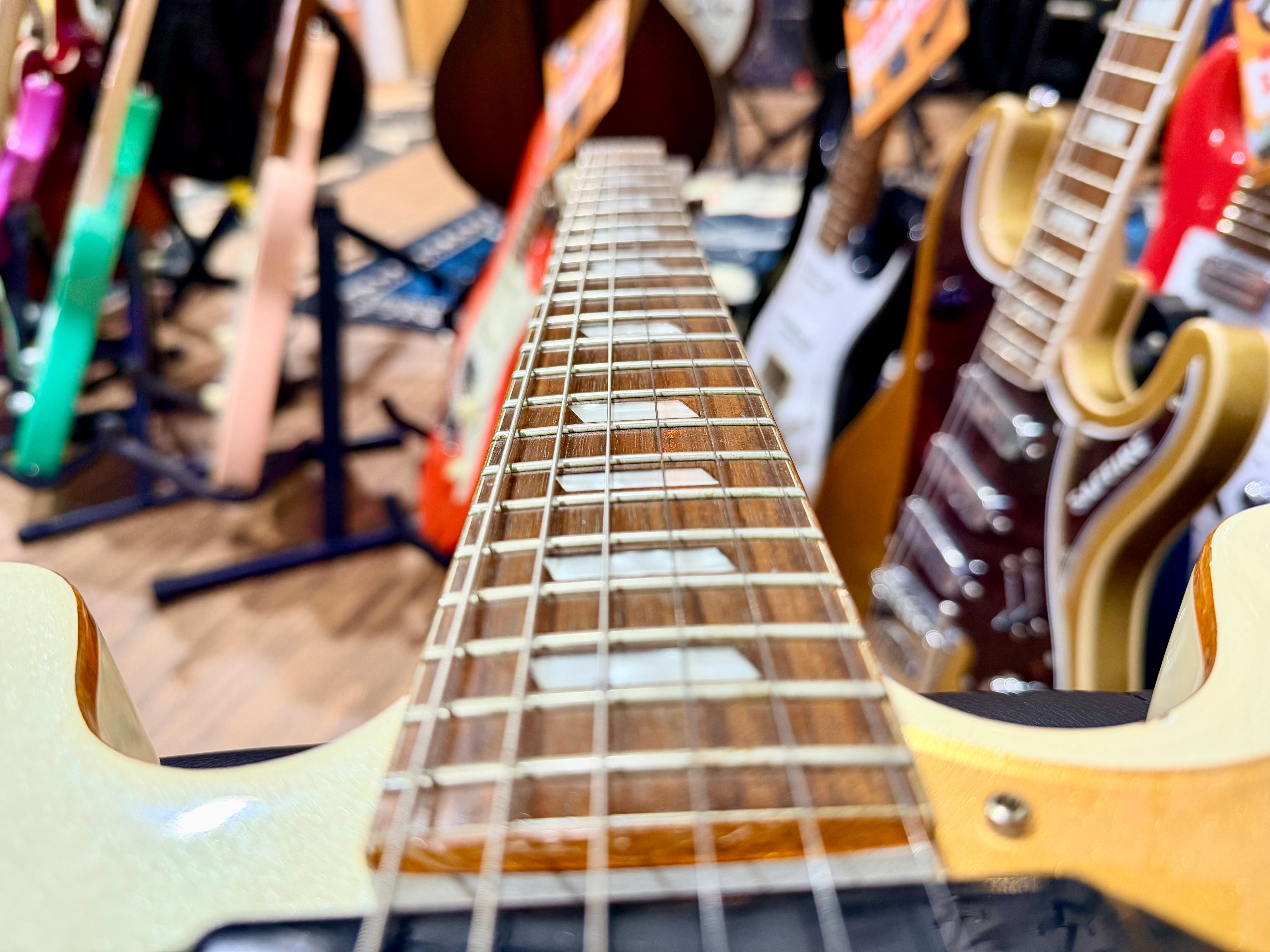 ✨LIMITED EDITION✨ Epiphone Riviera Royale Custom P93~ Pearl White + Hard Case!