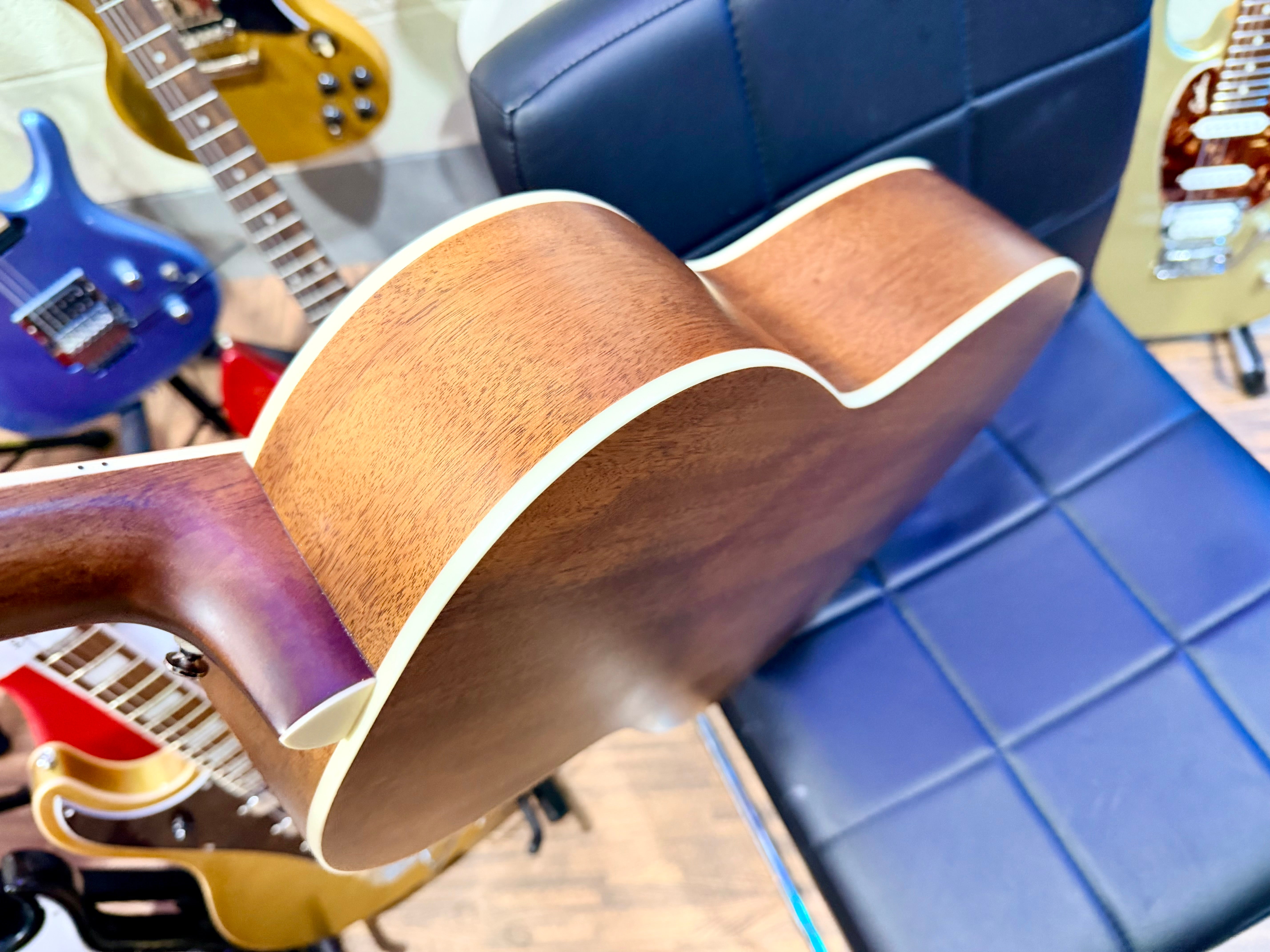 🌟2021🌟 PRS SE Tonare Parlour P20E Electro-Acoustic Guitar~ White + Gig Bag!