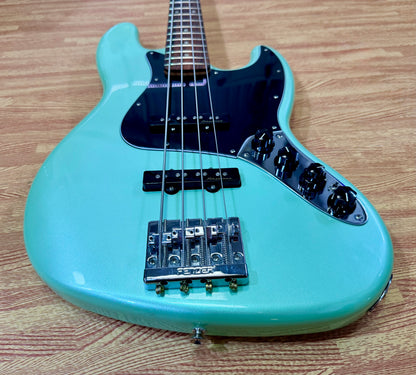 2020 Fender Deluxe Active Jazz Bass~ Surf Pearl~ Pau Ferro~ Noiseless Pickups