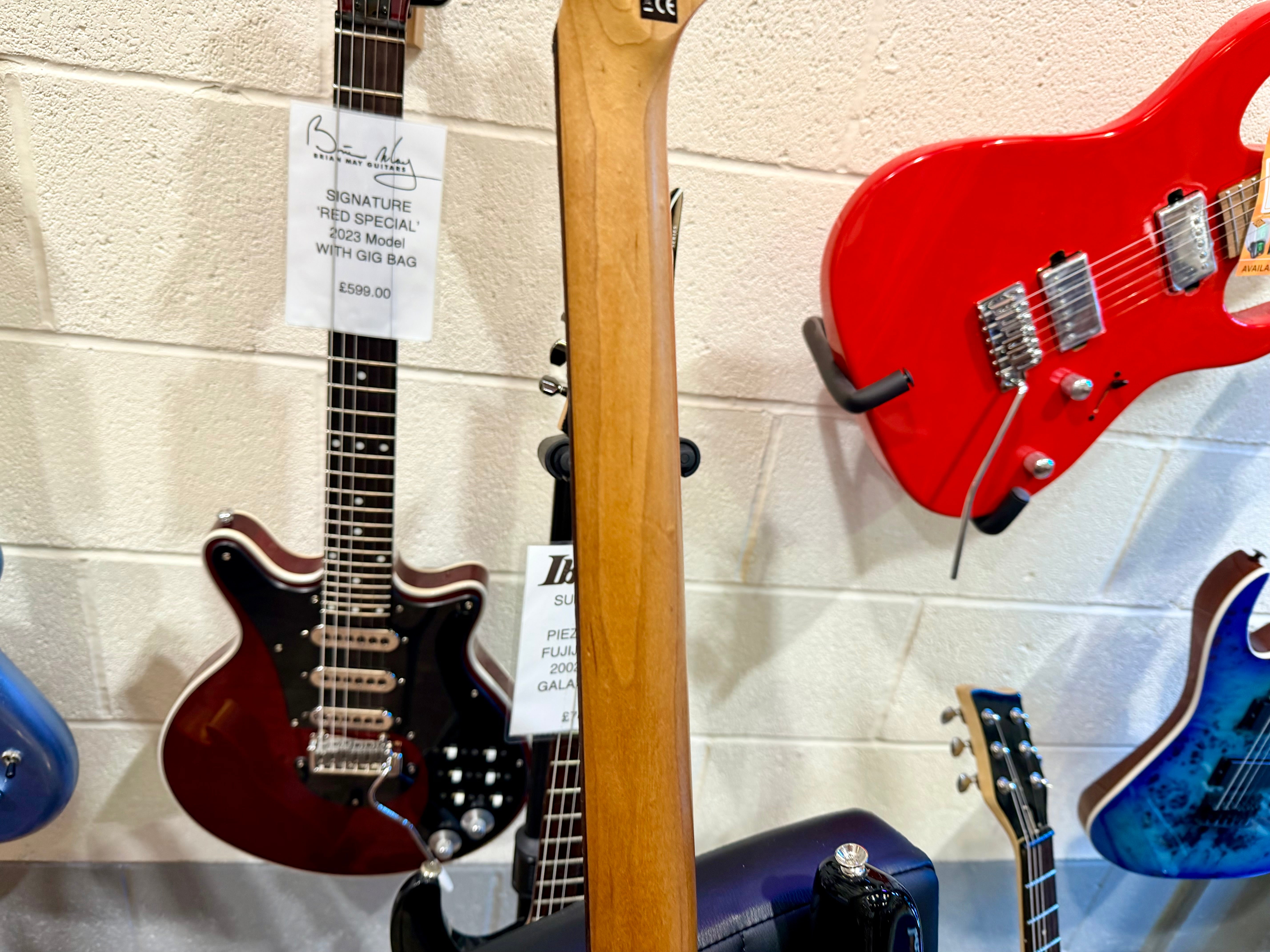 🌟MINT🌟 Harley Benton ST-Modern HSS BK~ Stratocaster Style~ Black Gloss!