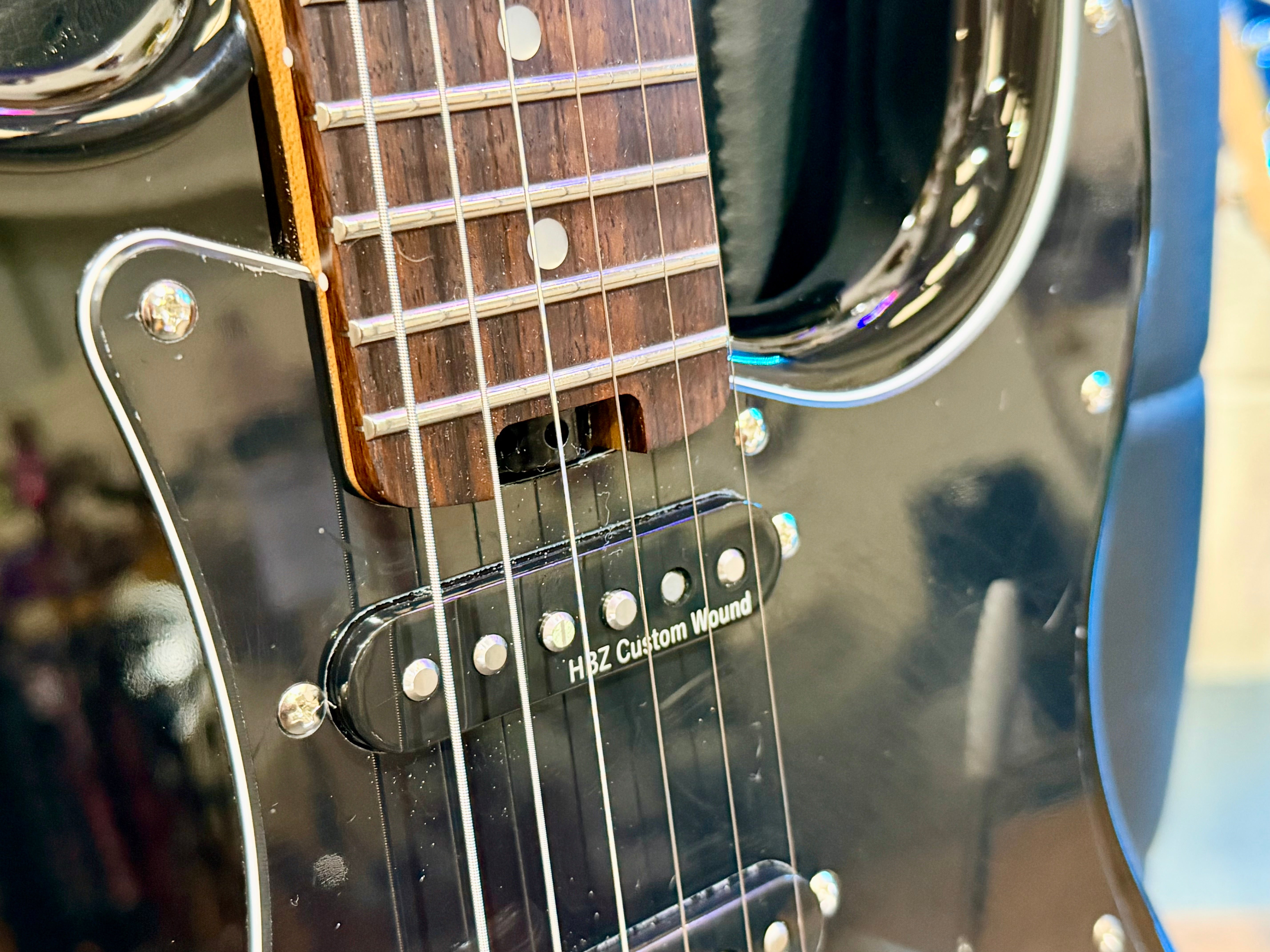 🌟MINT🌟 Harley Benton ST-Modern HSS BK~ Stratocaster Style~ Black Gloss!