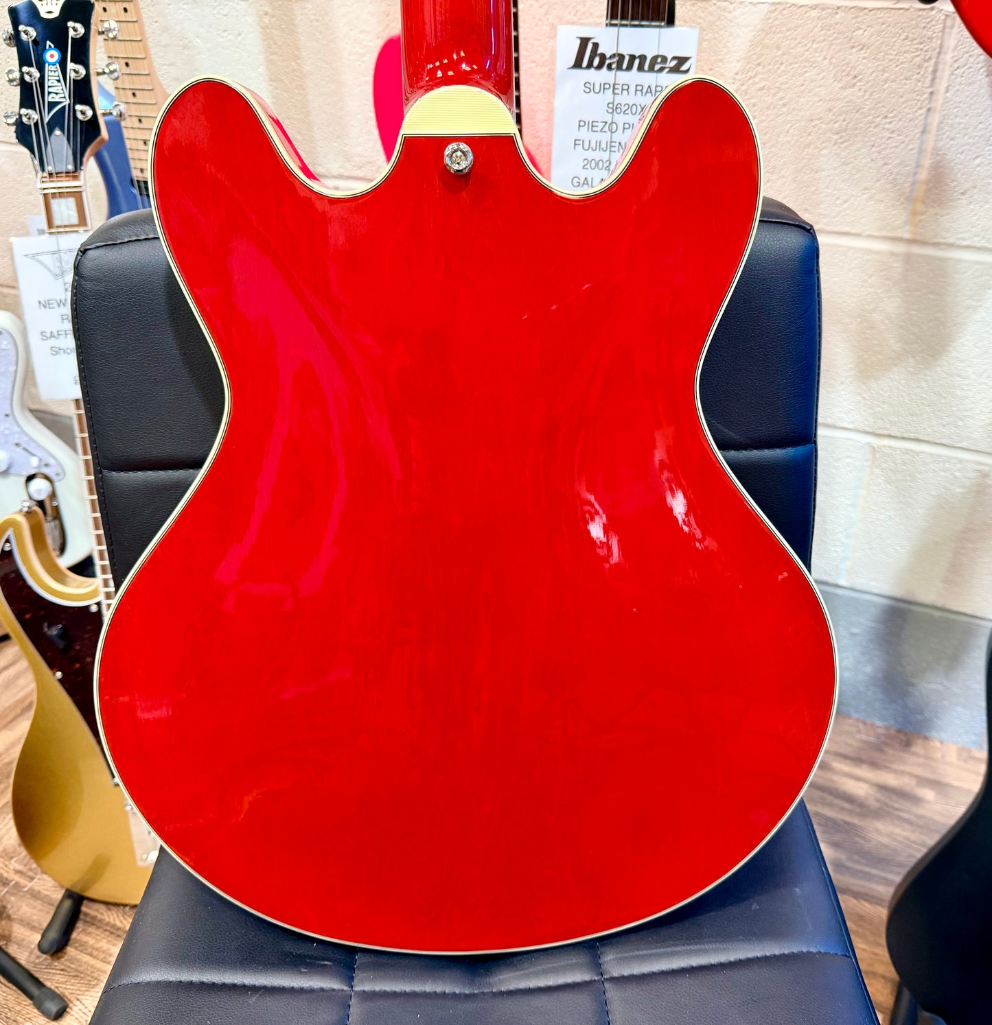 🍒MINT 2022 🍒 Eastman T386-RD Thinline Semi-Hollow ‘335’ Antique Red + Case!