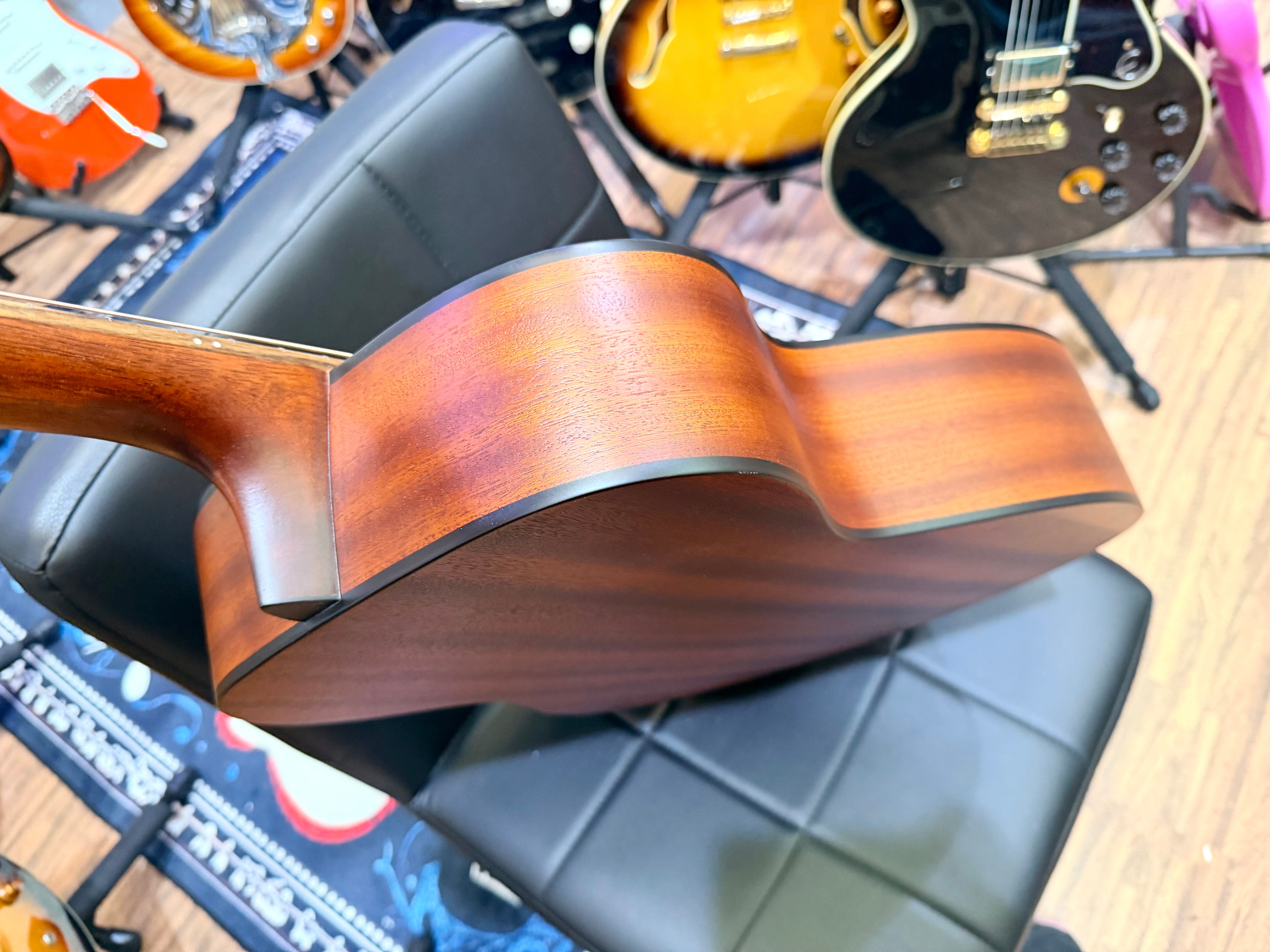 🔥MINT 2024🔥 Eastman PCH1-OM Acoustic Guitar~ Natural~ Solid Top~ Gig Bag!