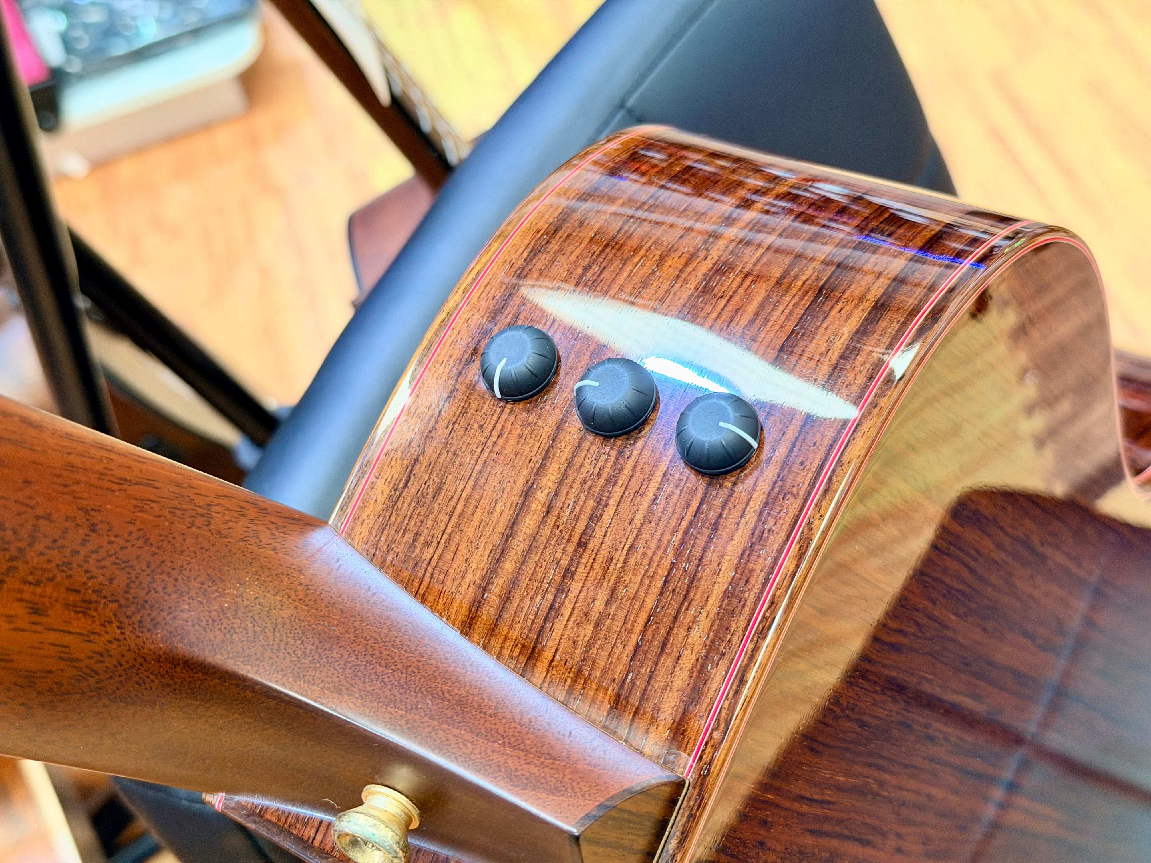 ✨BEAUTIFUL✨ 2011 Taylor 914ce Grand Auditorium~ Cindy Inlay~ Electro Acoustic!