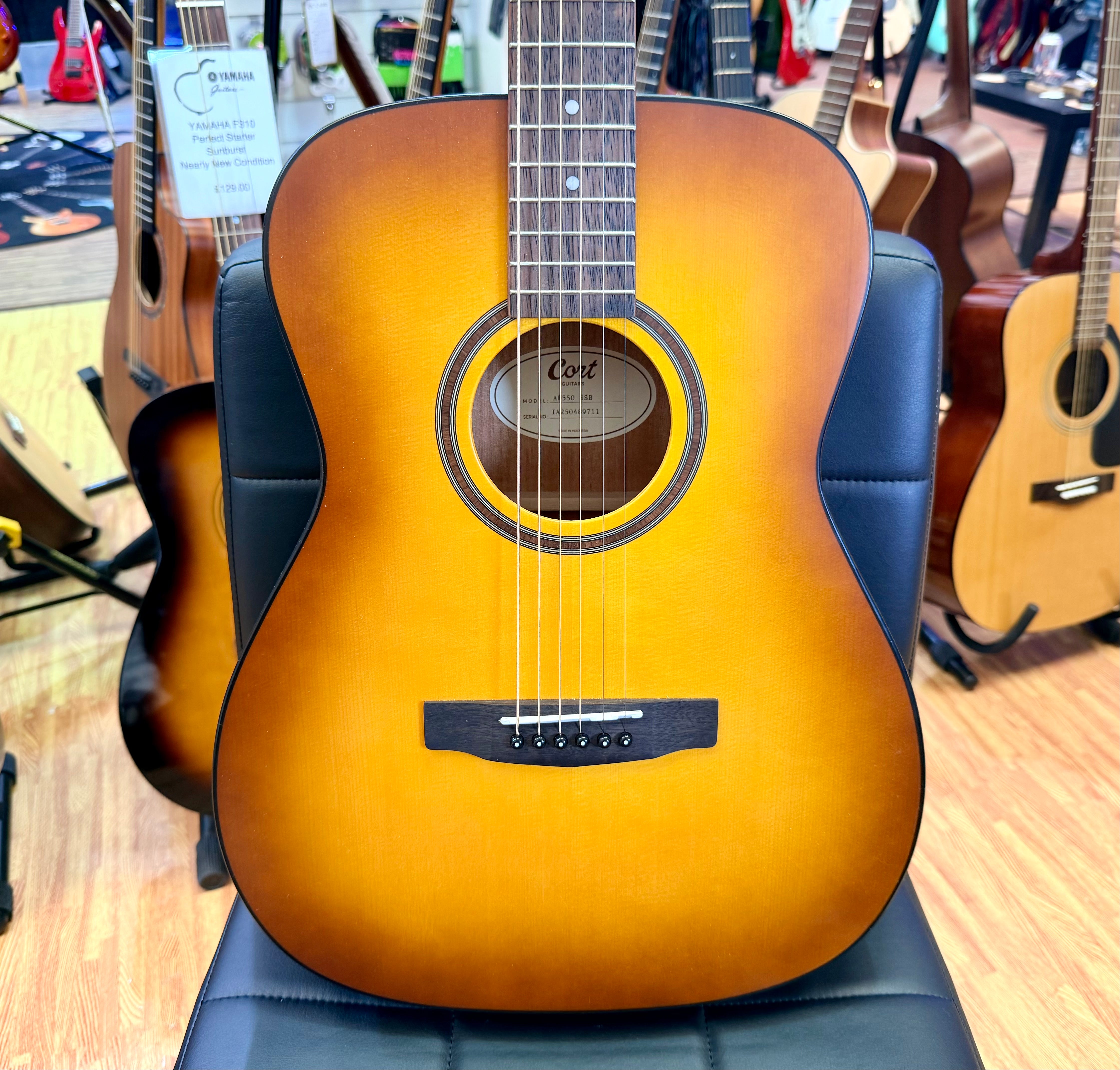 ✨2025✨ Cort AF550-SSB Concert Acoustic Guitar~ Mint Condition~ Sunburst Satin!