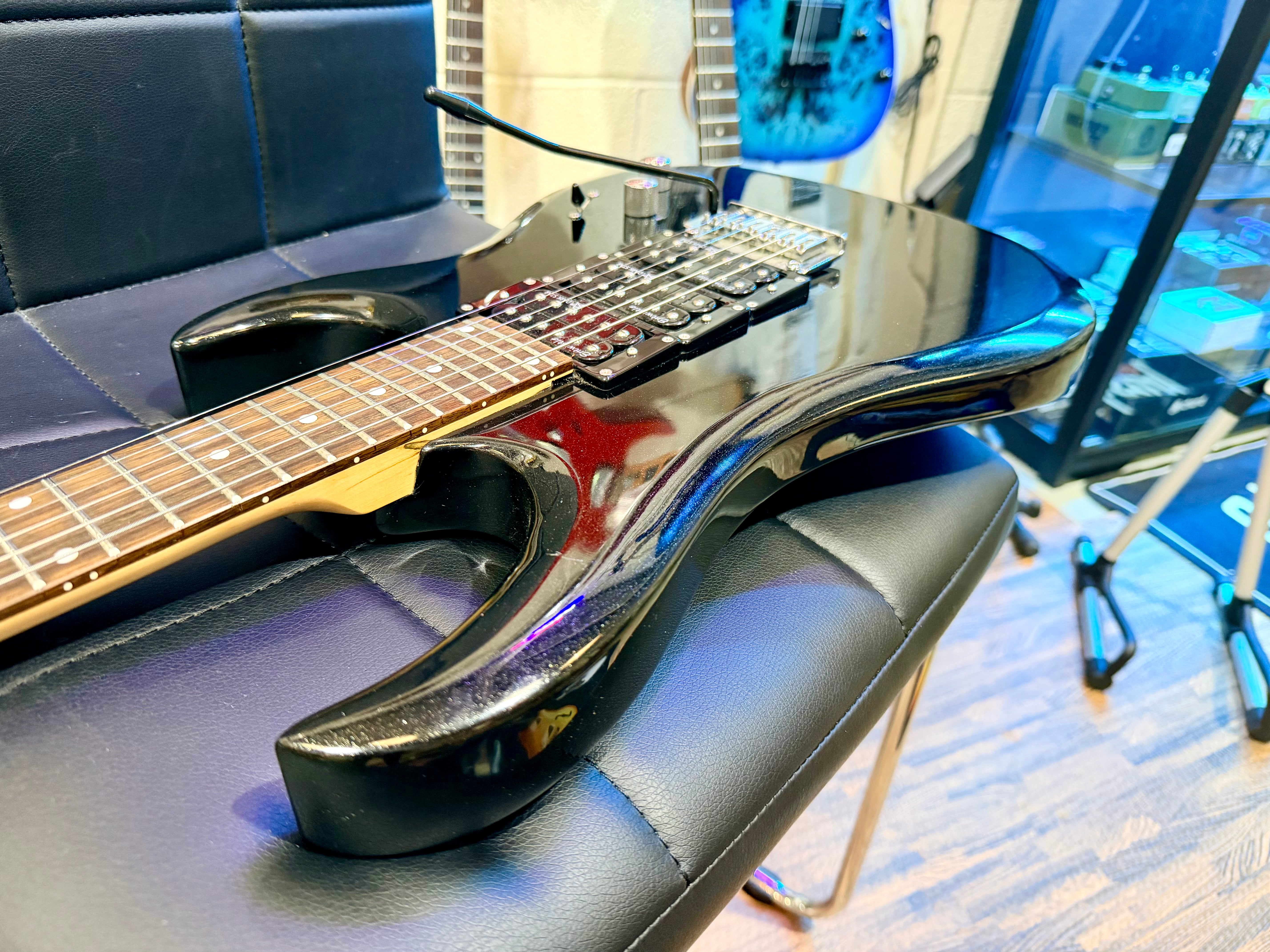 🎸RARE🎸 Tanglewood Rock 3 Electric Guitar~ HHH Pickups~ Black Sparkle~ 2000’s!