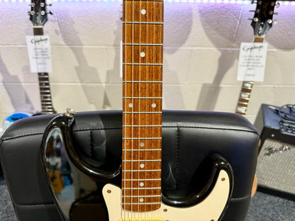 🌟RARE KOREAN🌟 1990’s Fender Squier Stratocaster~ Black & white Classic Strat!