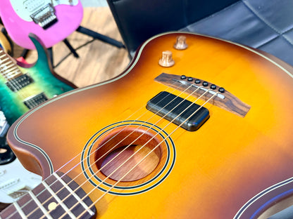 🍯2025🍯 Fender Acoustasonic Standard Jazzmaster~ Honey Burst Finish~ Mint!