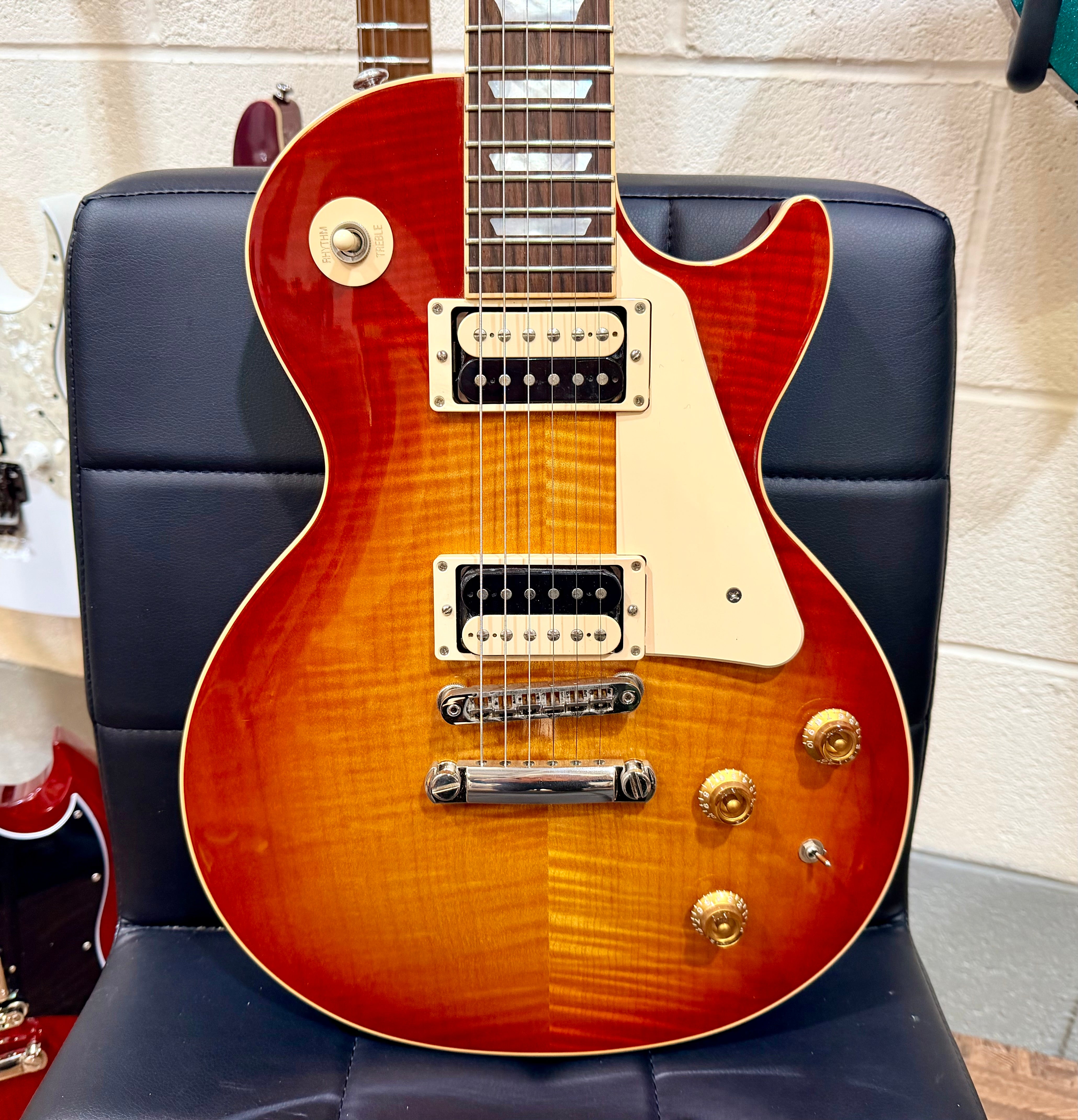 🌟Les Paul 100th🌟 2015 Gibson Les Paul Classic~ Cherry Sunburst + Case & Docs!