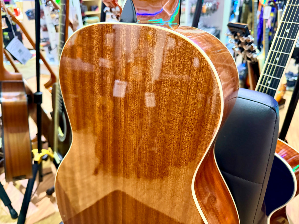 Vintage V900PNC Solid Spruce Parlour Acoustic Guitar~ Orchestral OM Solid Top