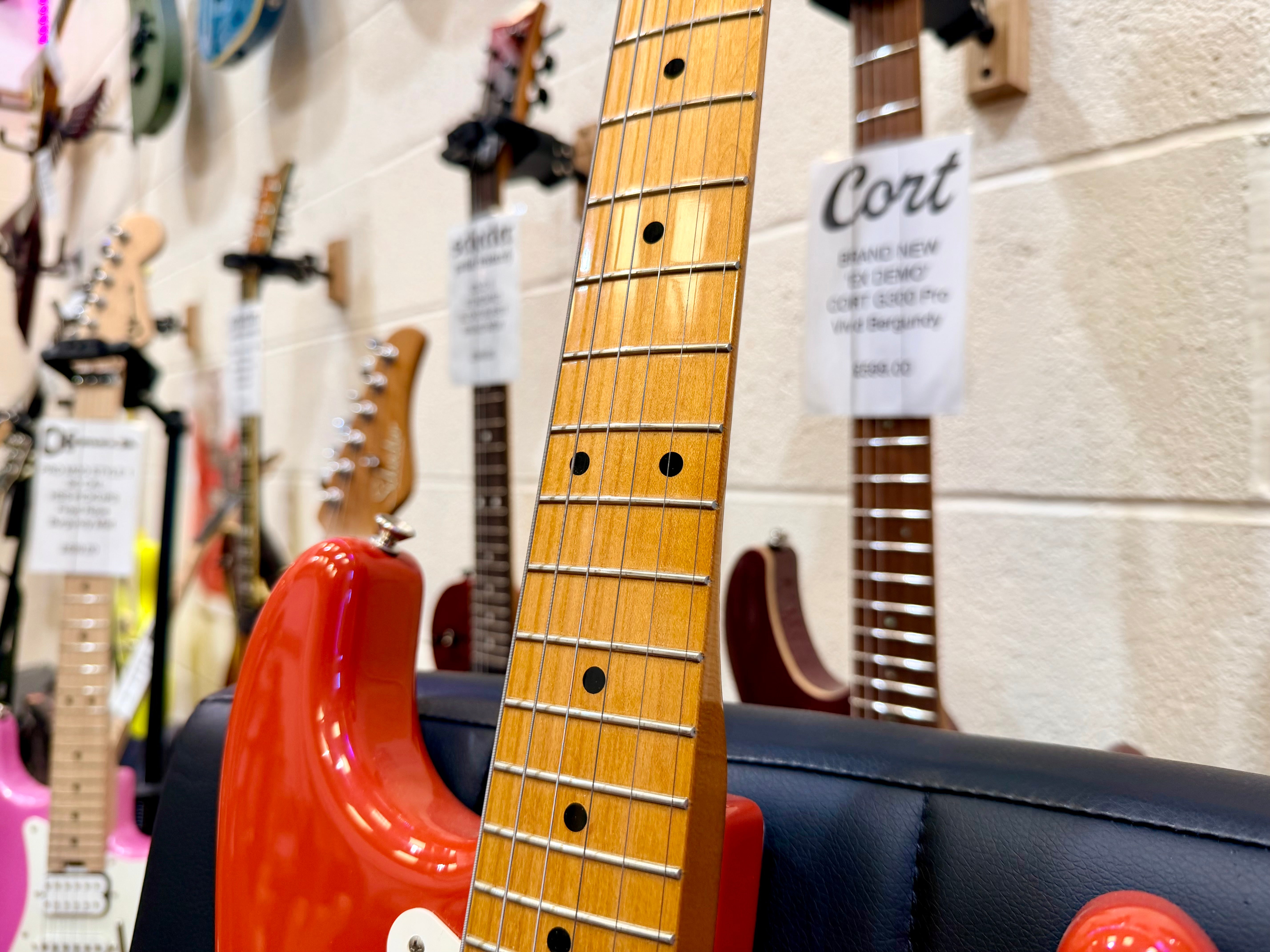 🌟2013🌟 Fender Classic Series 50s Stratocaster~ Fiesta Red~ Mexican MIM Strat!