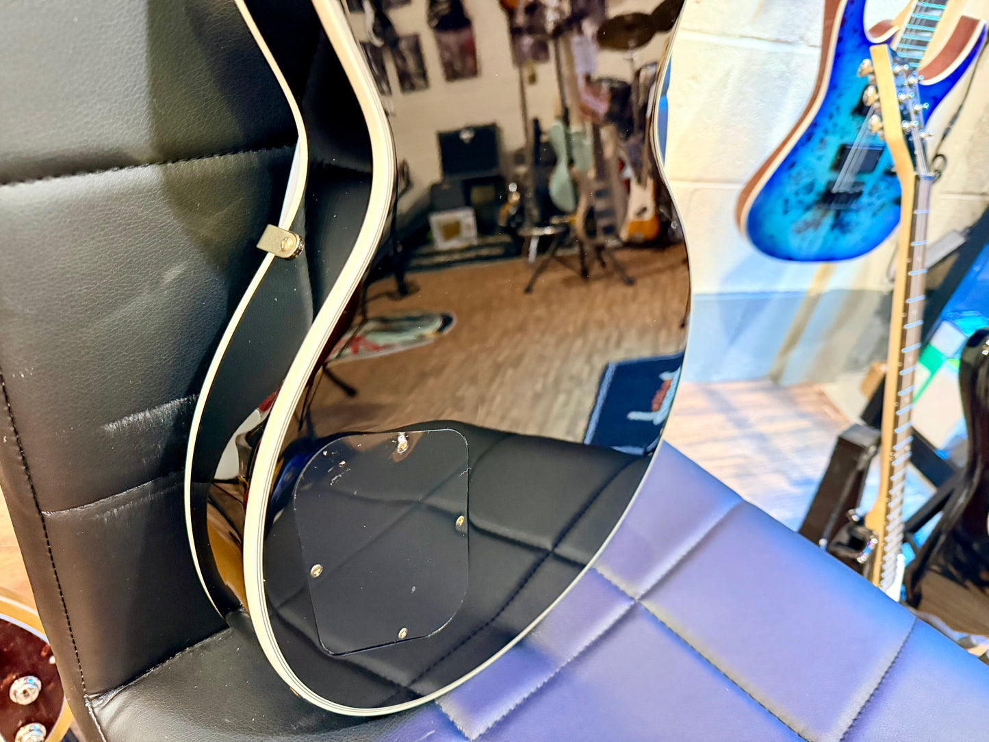 🔥MINT 2023🔥 Tokai UALC62 BB~ Les Paul Custom Style~ Gloss Black/Gold Hardware!