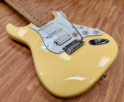 ✨MINT 2018✨ Fender Player Stratocaster HSS~ Buttercream Maple Neck + Gig Bag!
