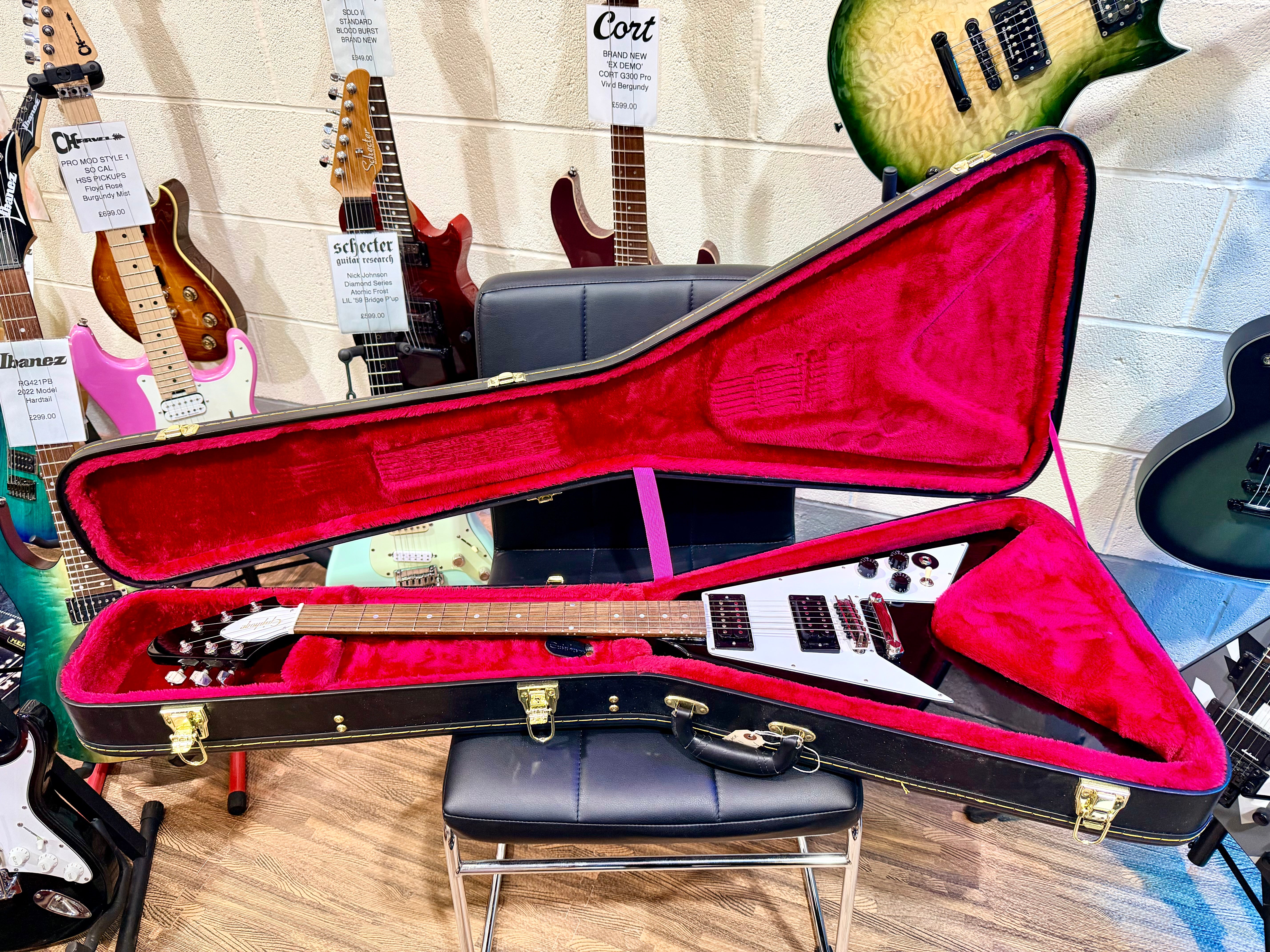 🔥MINT🔥 Epiphone Kirk Hammett 1979 Flying V Ebony~ Inspired By Gibson~ Hard Case