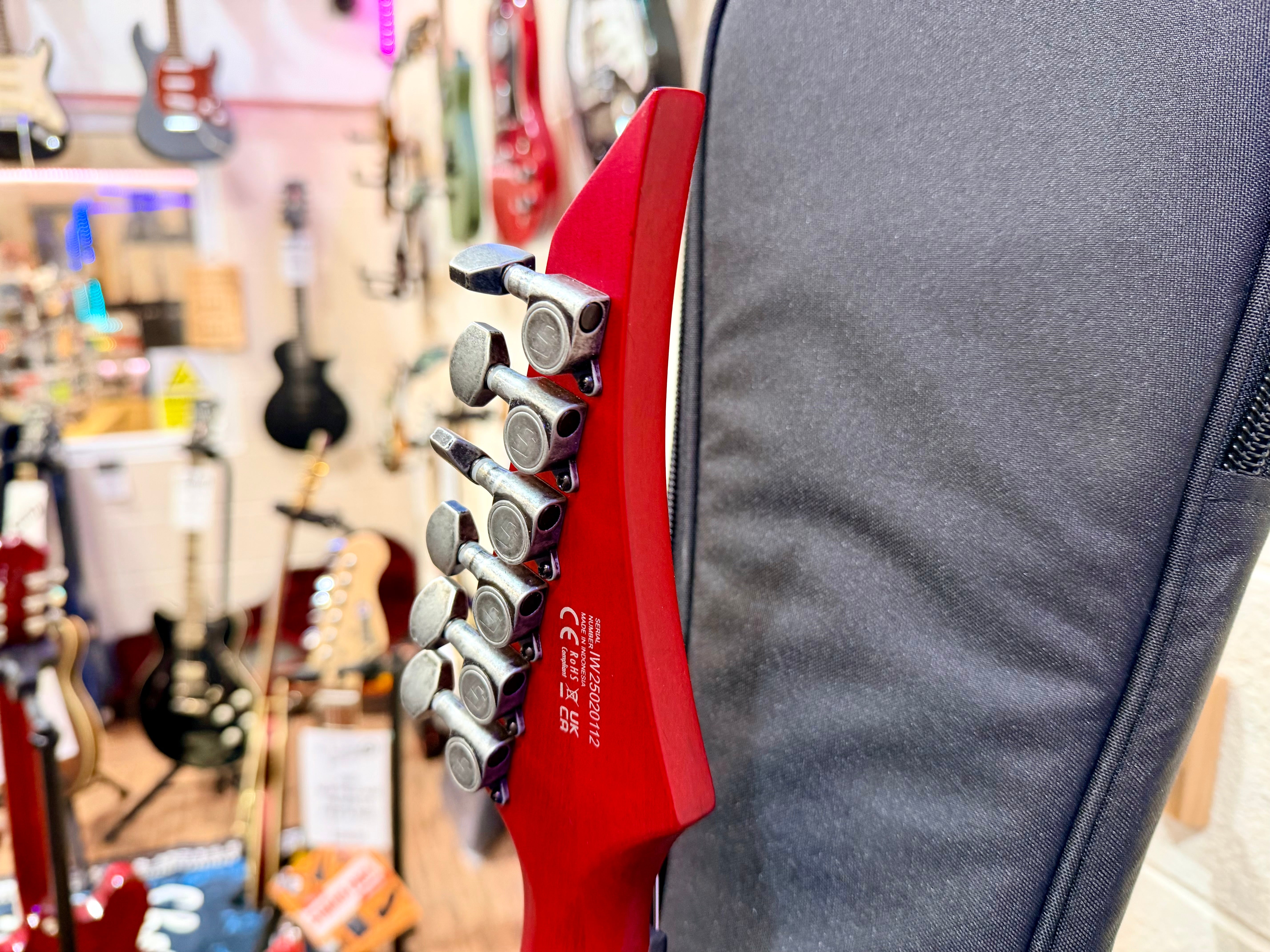 🔥2025🔥 Solar V2.6 Cannibalismo + Plus Flying V~ Blood Red~ Gig Bag~ MINT!