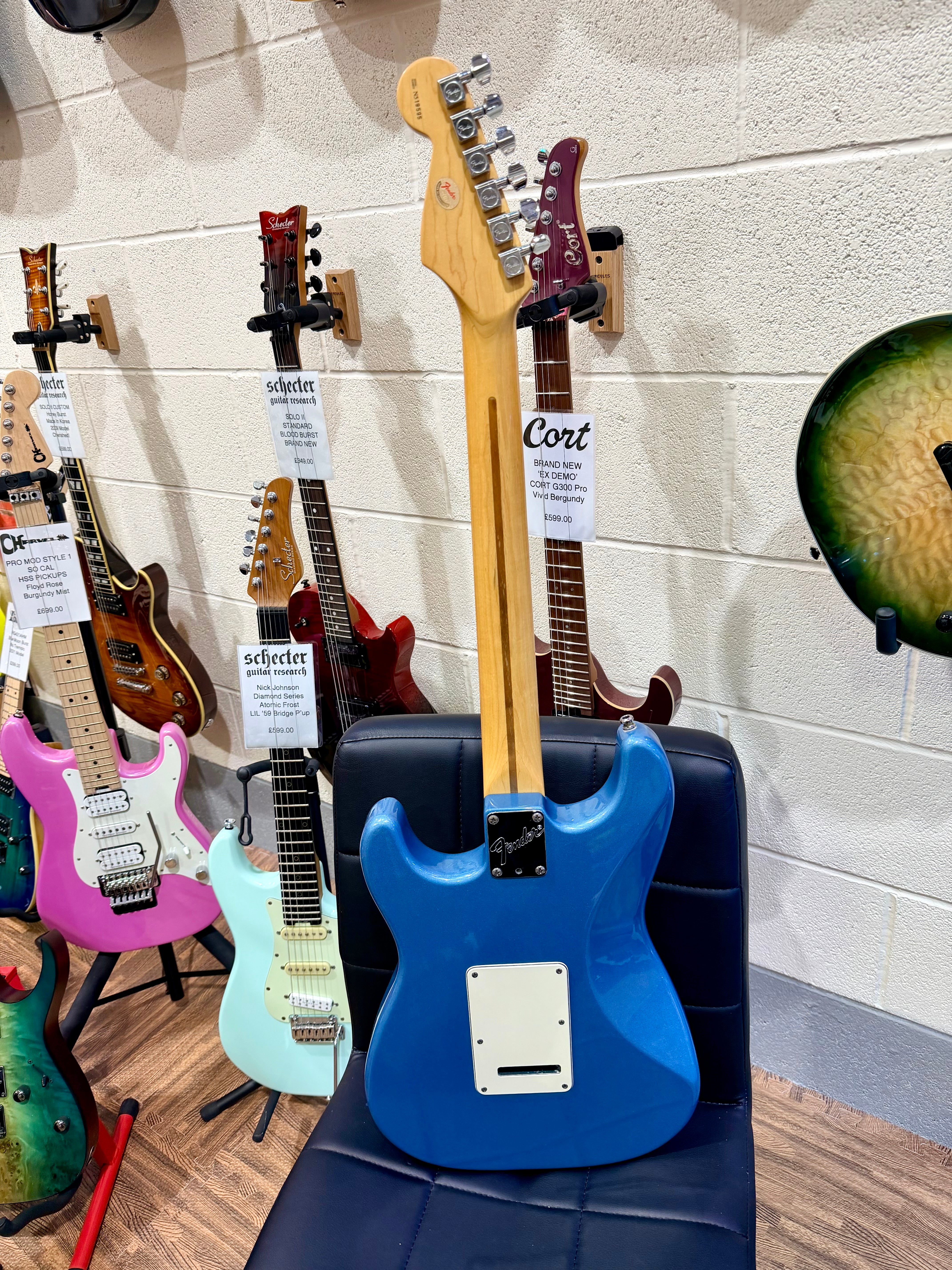 🌟1996🌟 Fender Limited Edition American Standard Stratocaster~ Lake Placid Blue