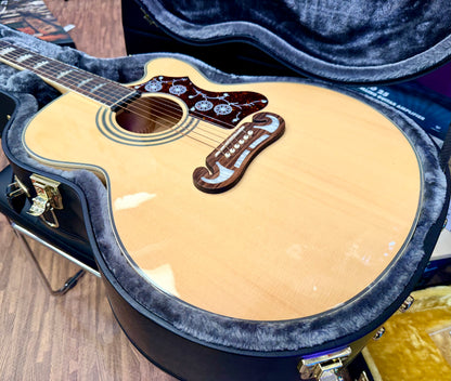 ✨MINT✨ Epiphone EJ-200SCE Jumbo Electro Acoustic~ Natural~ Esonic 2 + H/Case!
