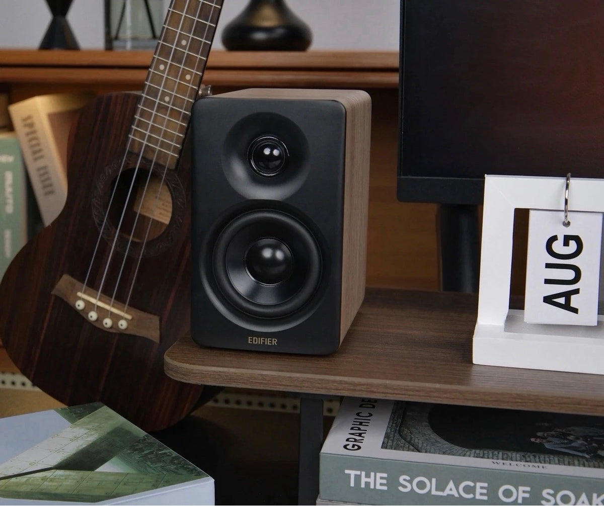 Edifier M60 Hi-Res Oak Active Bookshelf BT Studio Speakers/Monitors with Stands