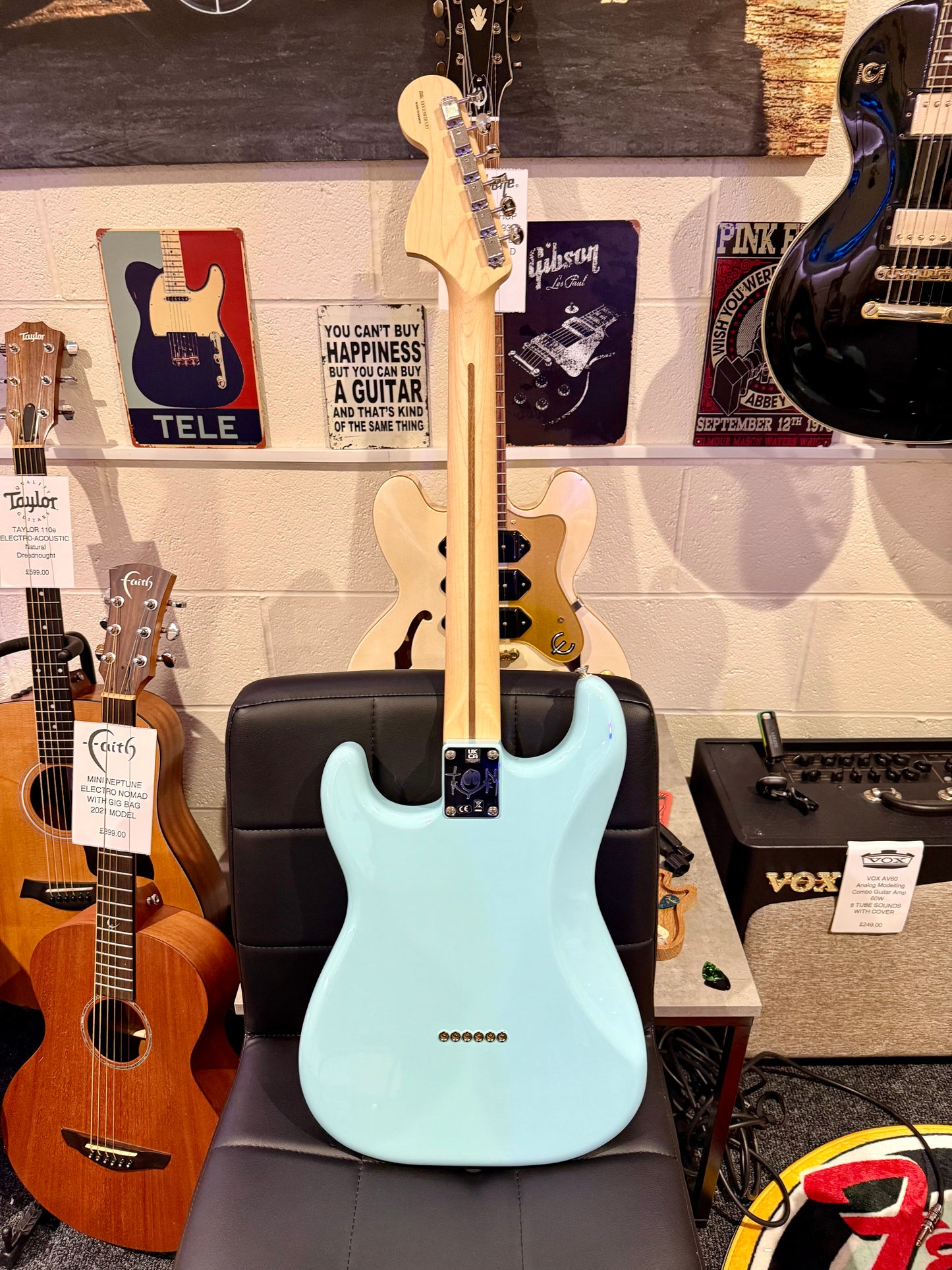 🌟2023🌟 Fender Tom Delonge Stratocaster~ Daphne Blue Signature~ Mexican Strat!