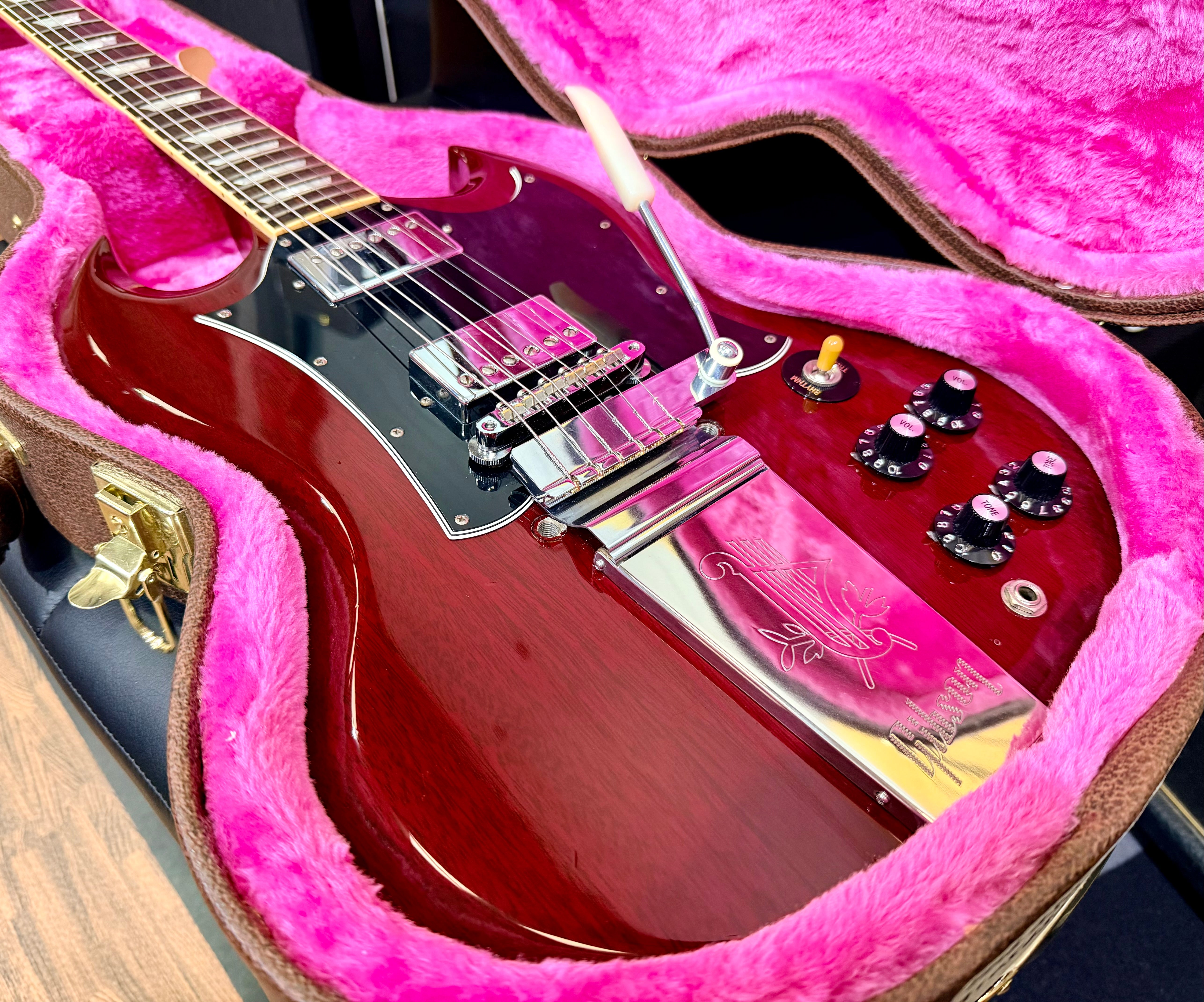 🔥 1998 Gibson USA SG Standard In Heritage Cherry with Lyre Vibrola + Case 🔥
