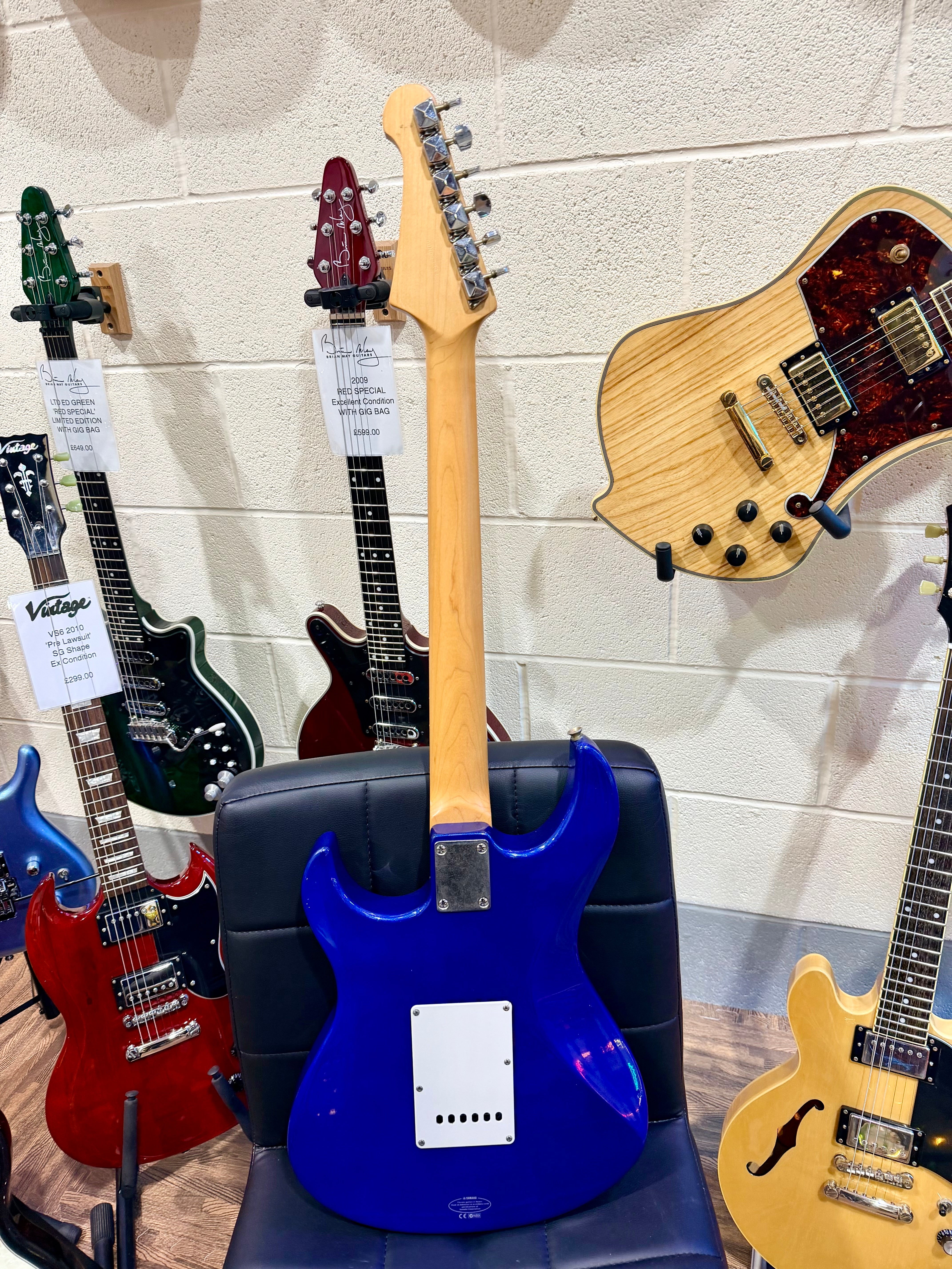 🎸PERFECT STARTER🎸 Yamaha Pacifica 012 Electric Guitar~ Gloss Blue~ HSS!