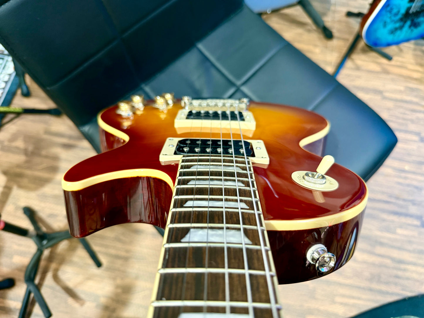 🌟MINT 2025🌟 Epiphone Les Paul Standard 50s Figured~ Washed Cherry Sunburst!