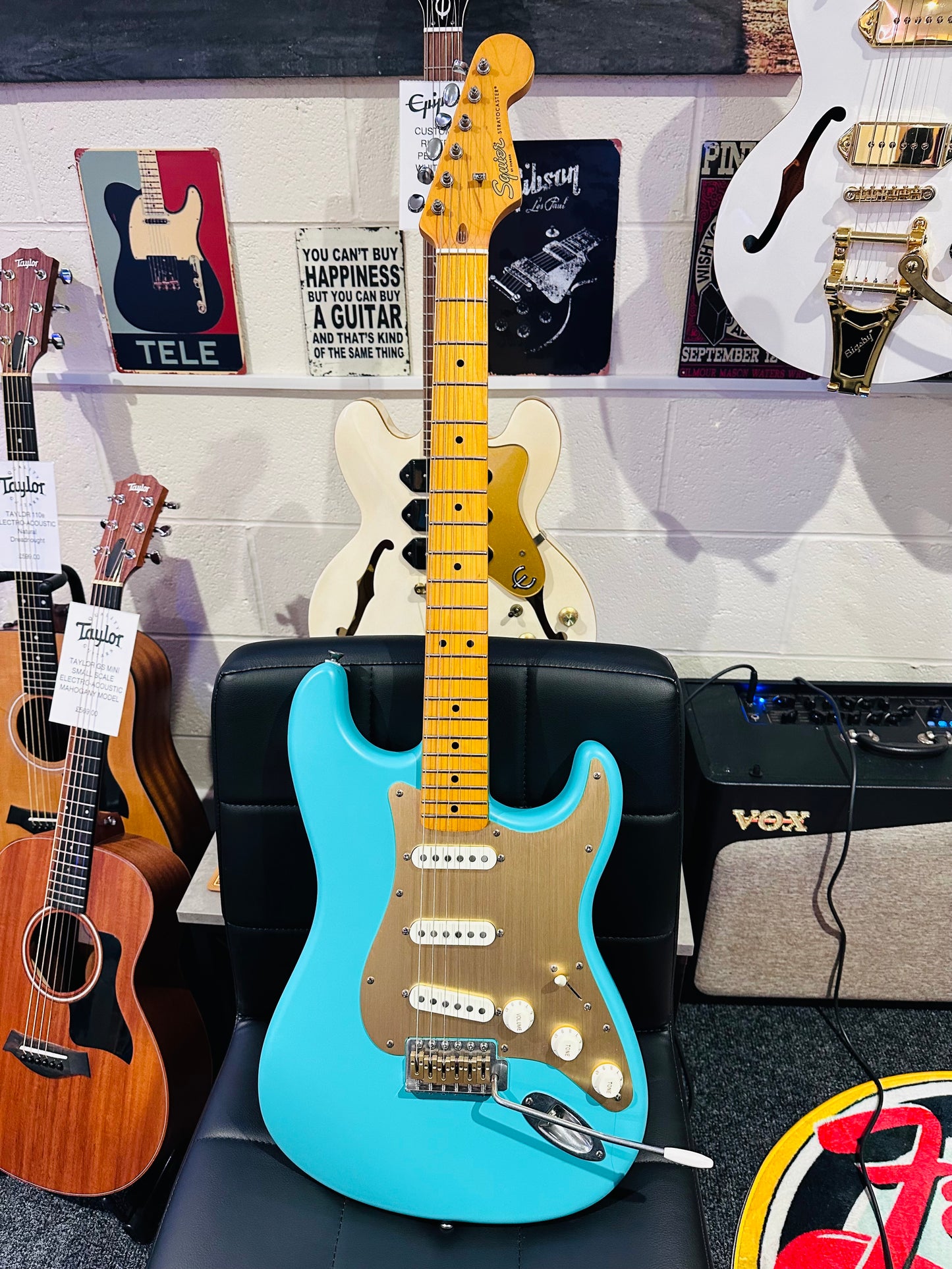🌟 Fender Squier 40th Anniversary Stratocaster Vintage Edition Seafoam Green 🌟