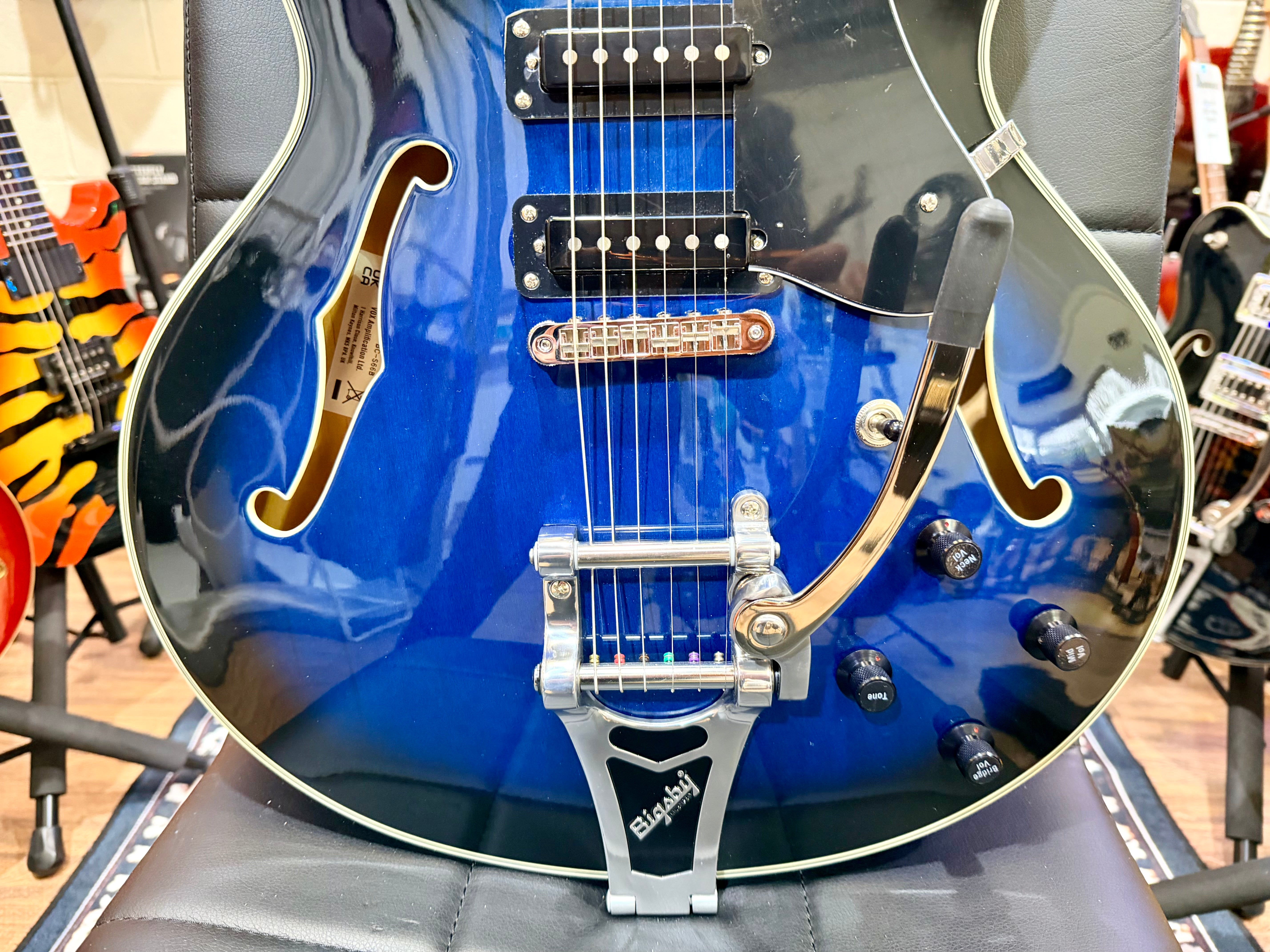 🔥MINT🔥 Vox Bobcat S66 Semi-Hollow ‘335’ Bigsby~ Blue Burst~ 2022 Korea 3 Pickup!